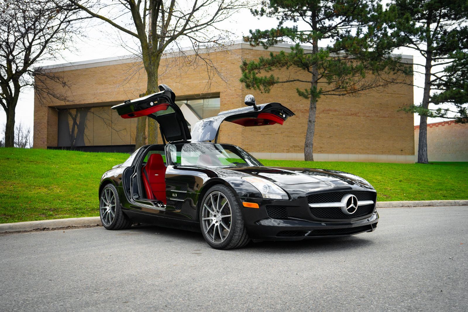 2011 Mercedes-Benz SLS AMG-2