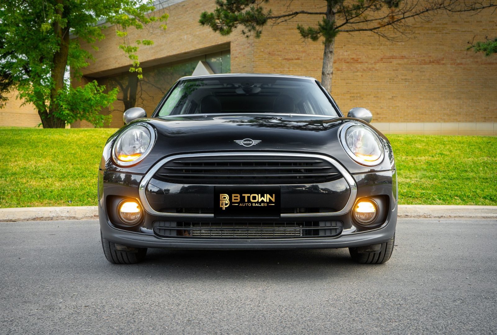 2019 MINI Clubman Cooper-1