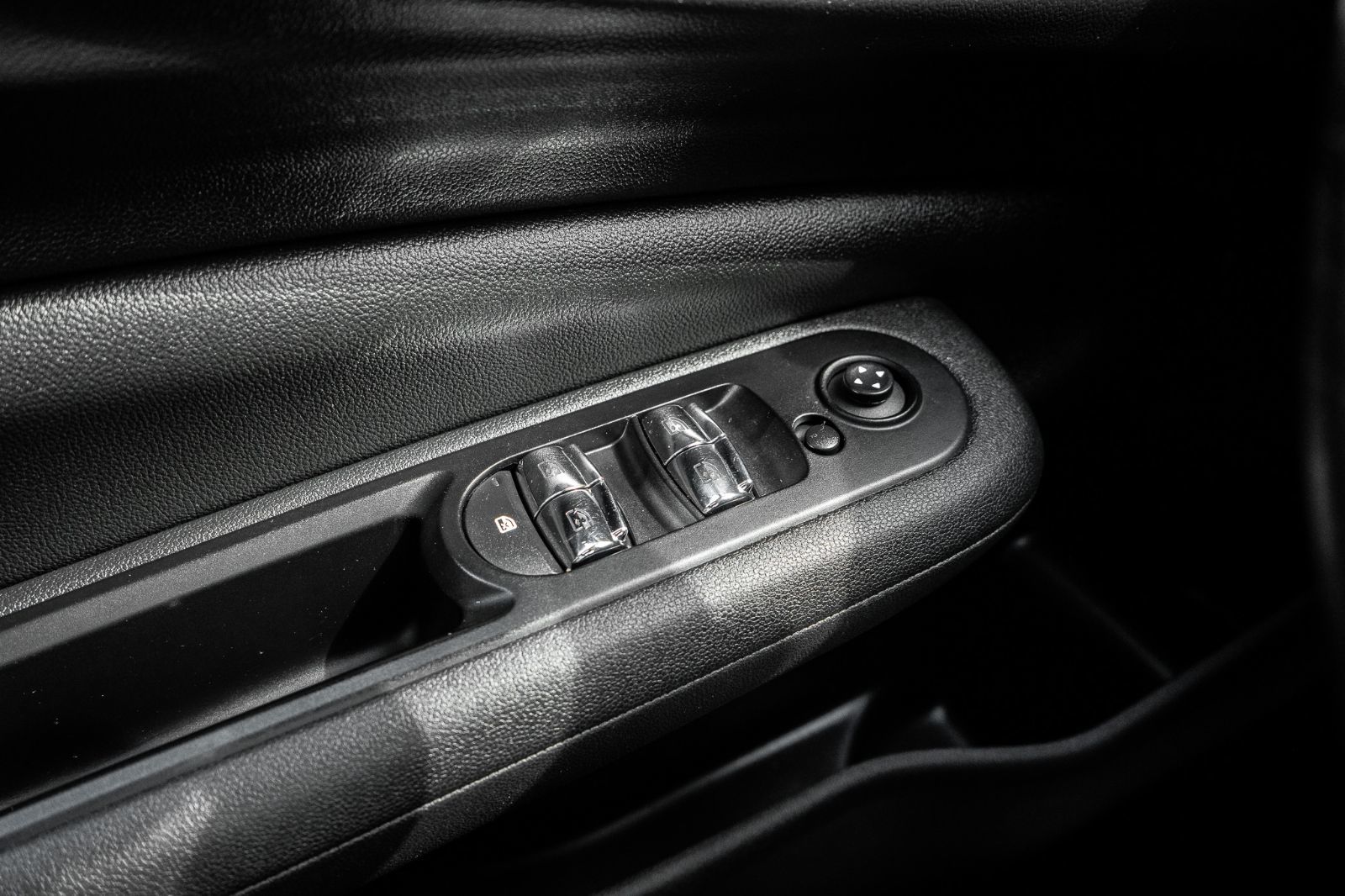 2019 MINI Clubman Cooper-22
