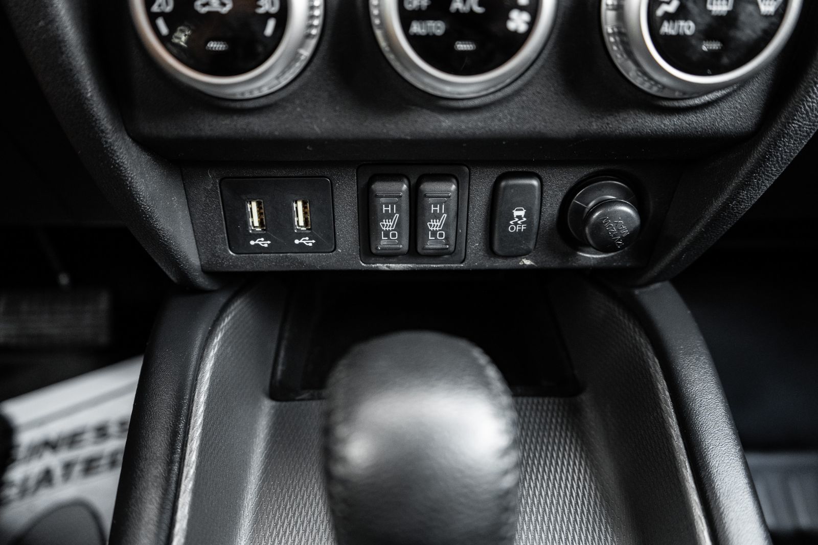 2021 Mitsubishi RVR SE AWD-16