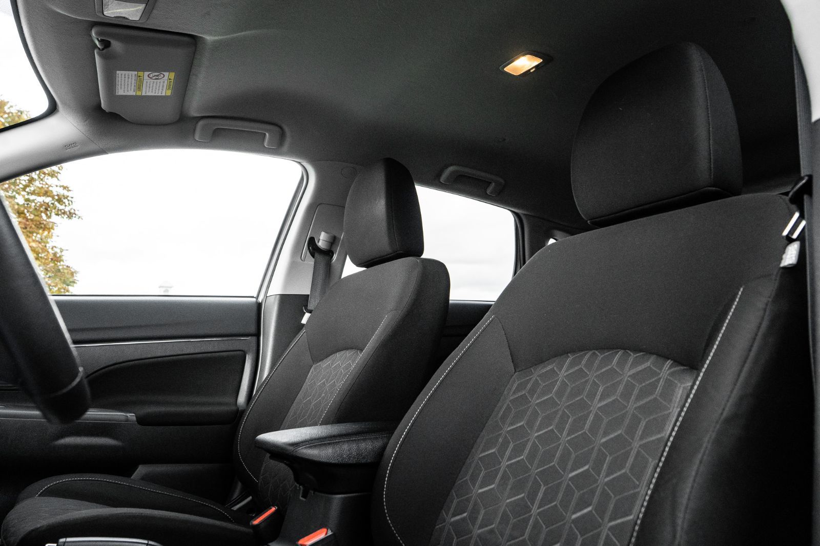 2021 Mitsubishi RVR SE AWD-26