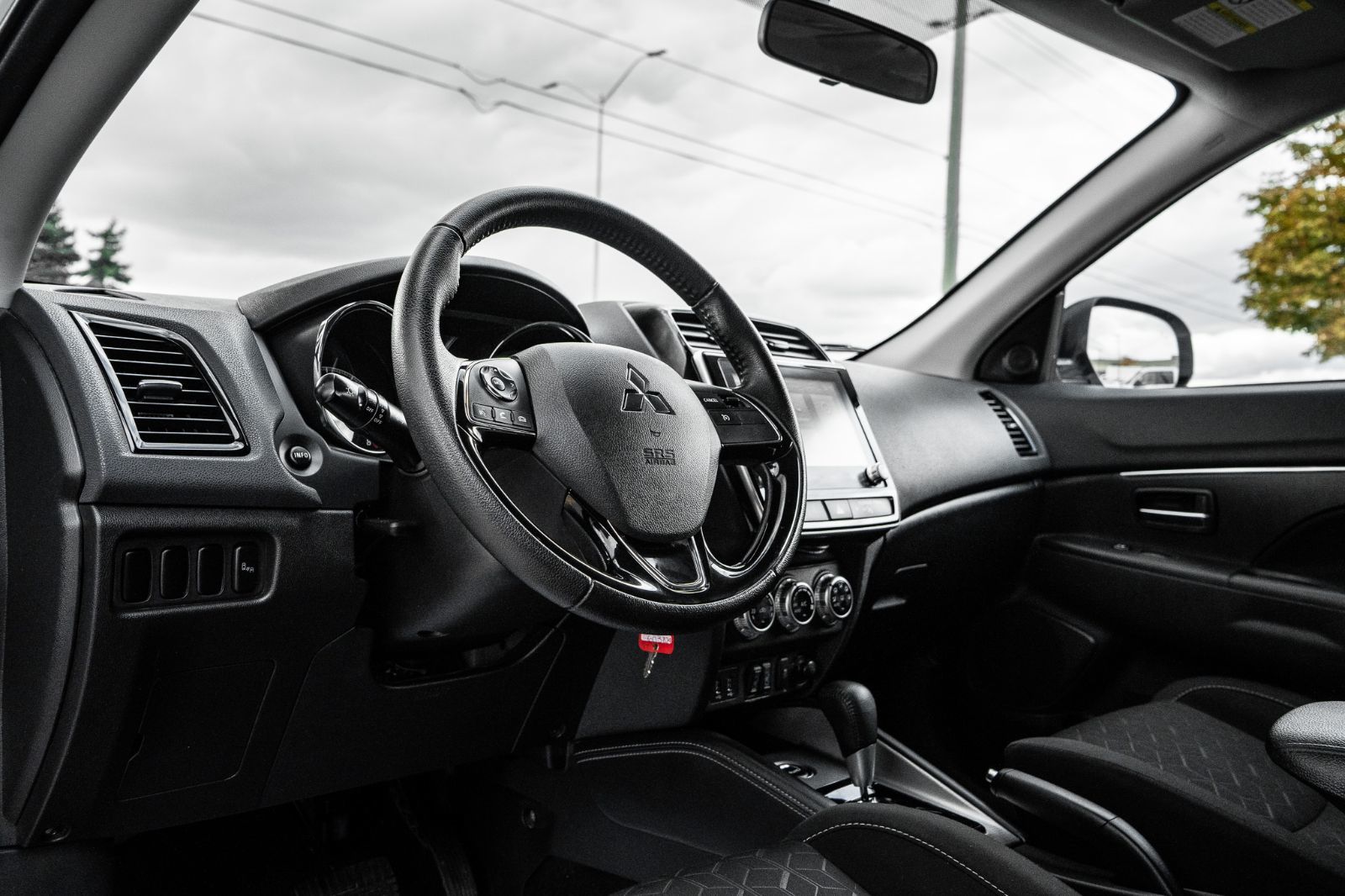 2021 Mitsubishi RVR SE AWD-25