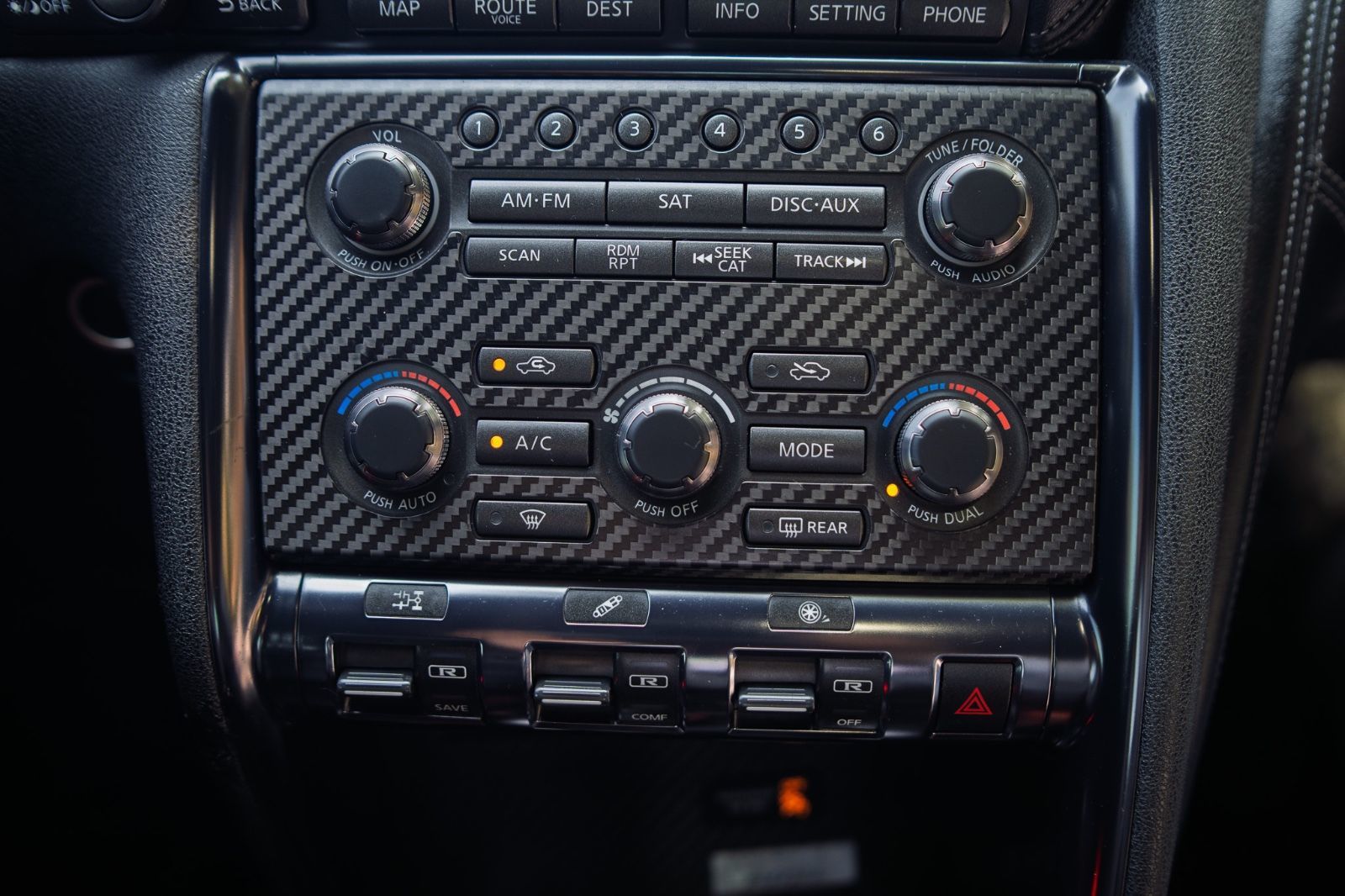 2012 Nissan GT-R Black Edition-23