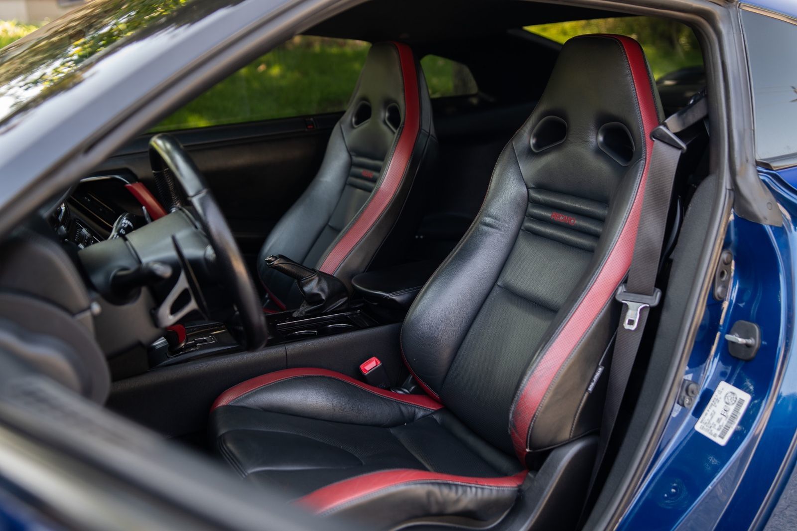 2012 Nissan GT-R Black Edition-34