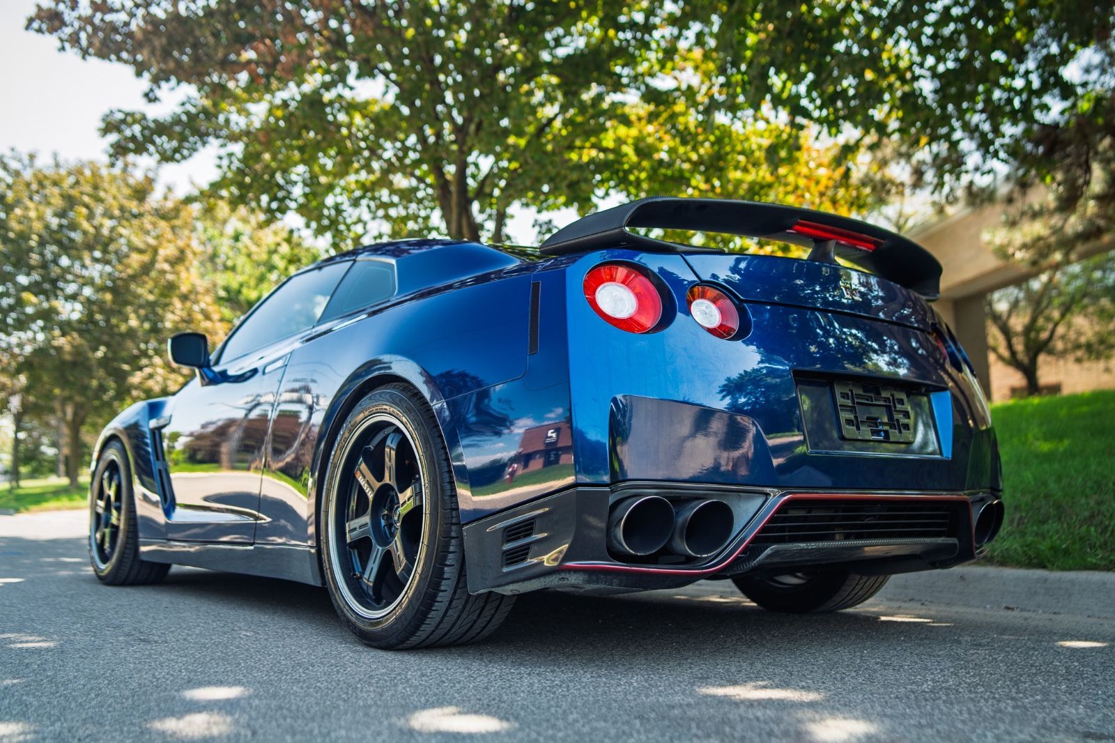 2012 Nissan GT-R Black Edition-10