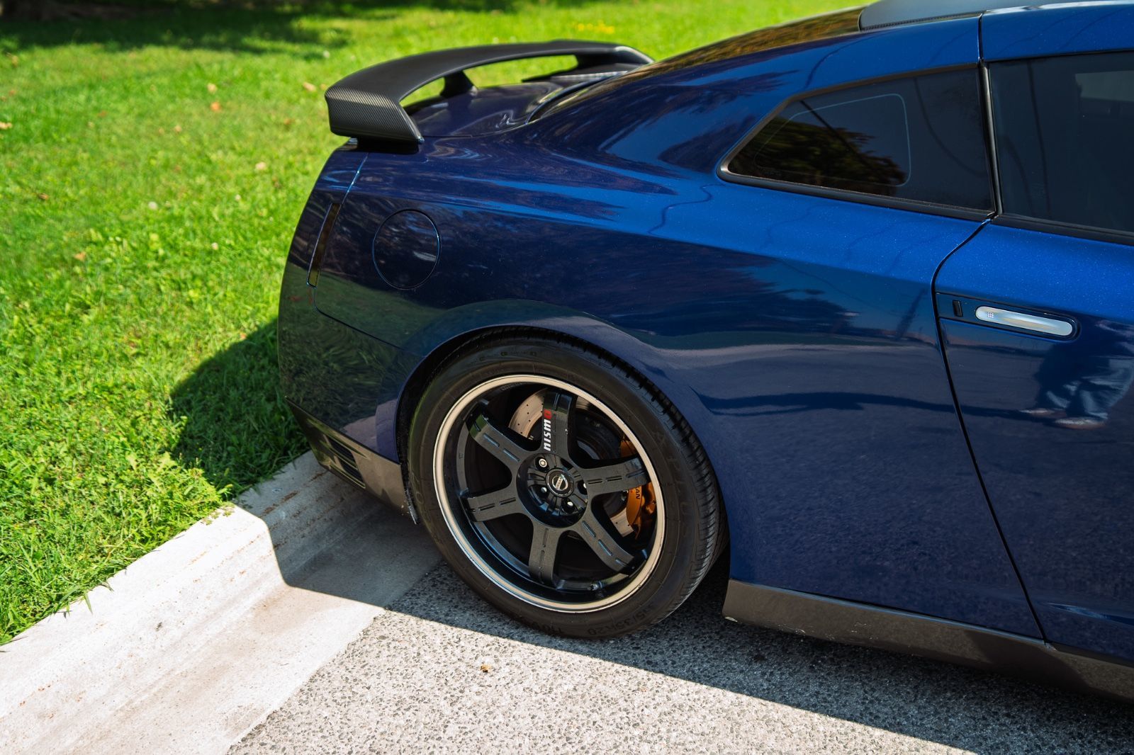 2012 Nissan GT-R Black Edition-4