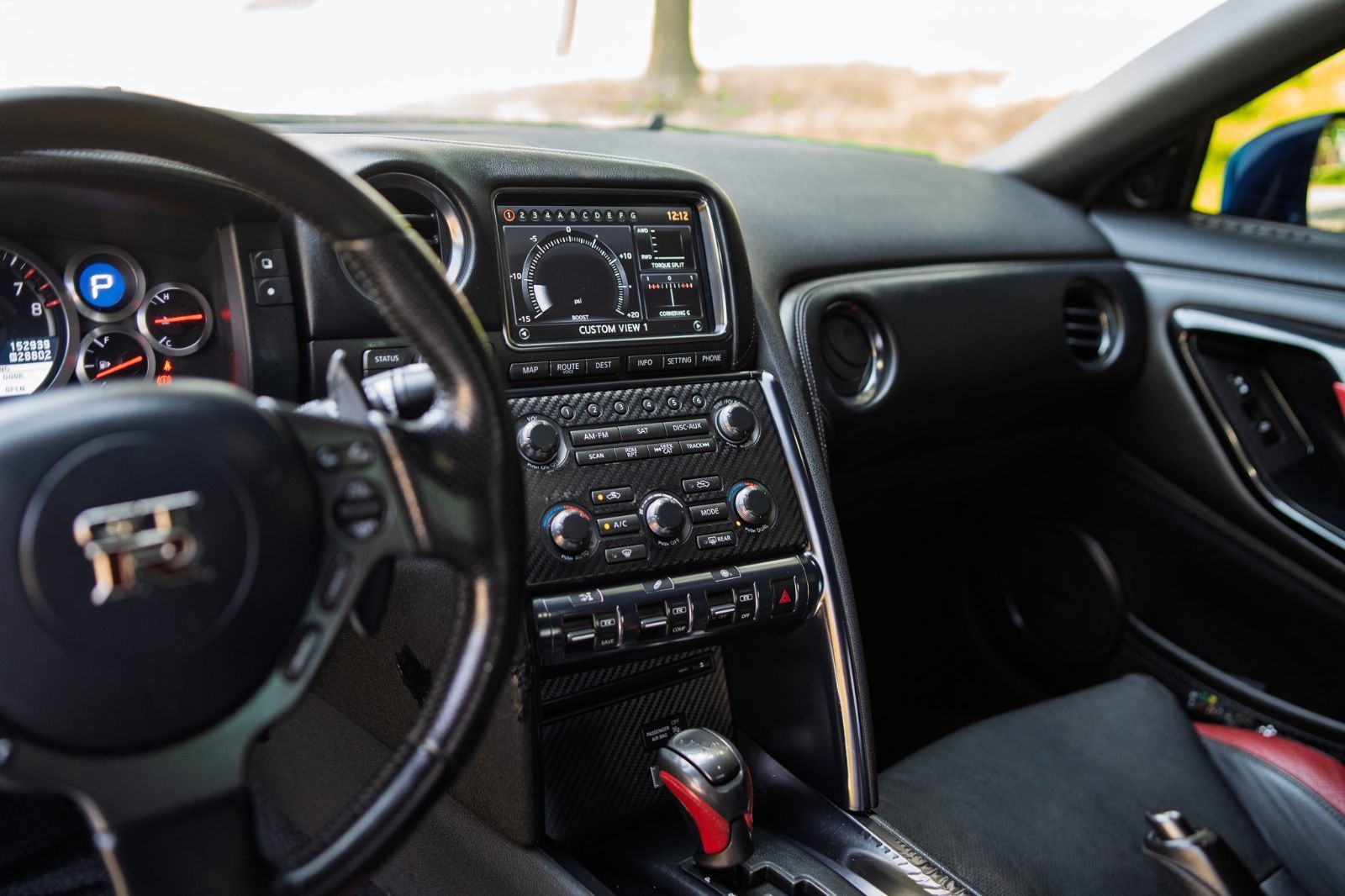 2012 Nissan GT-R Black Edition-28