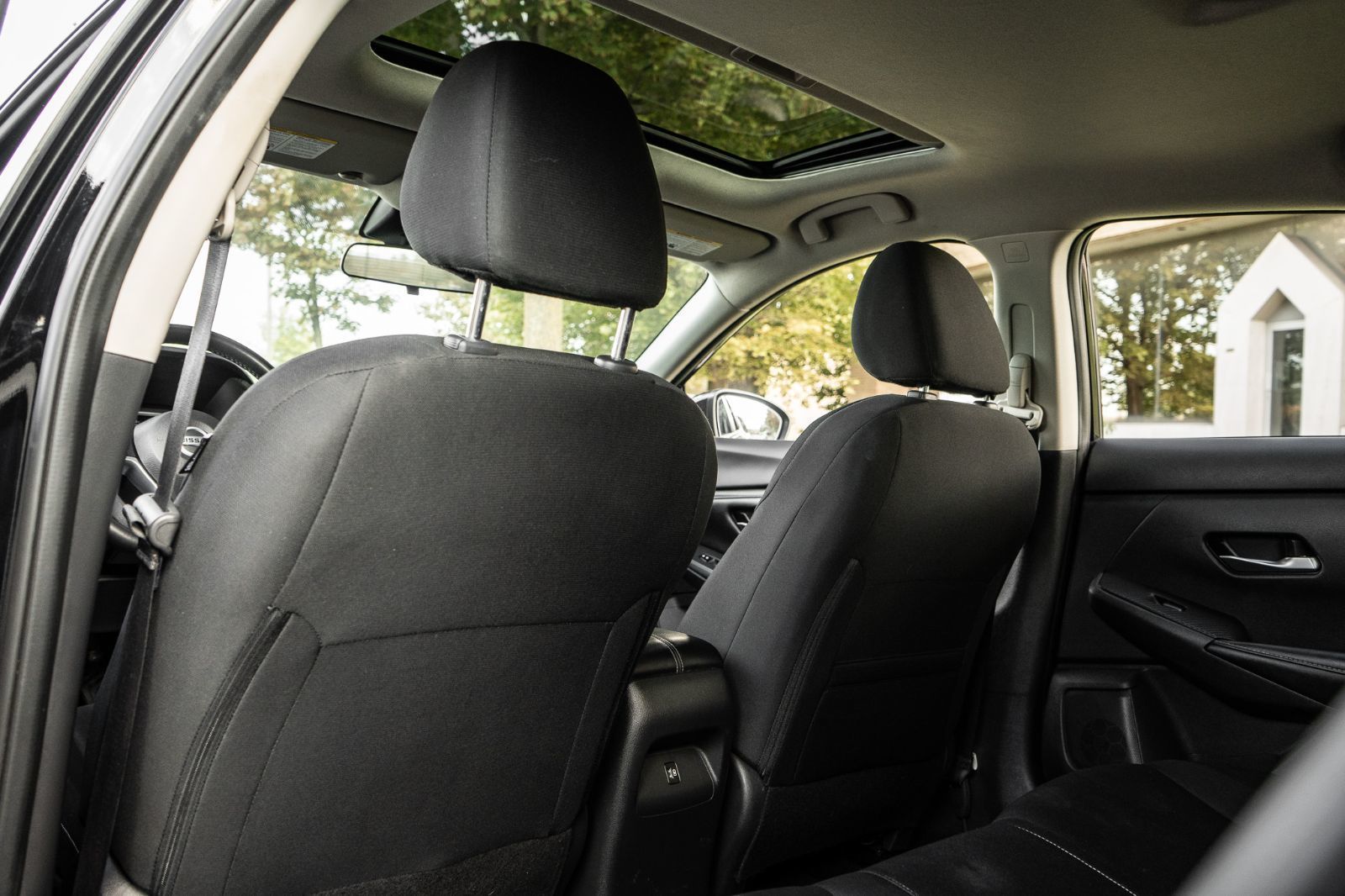 2023 Nissan Sentra SV-18