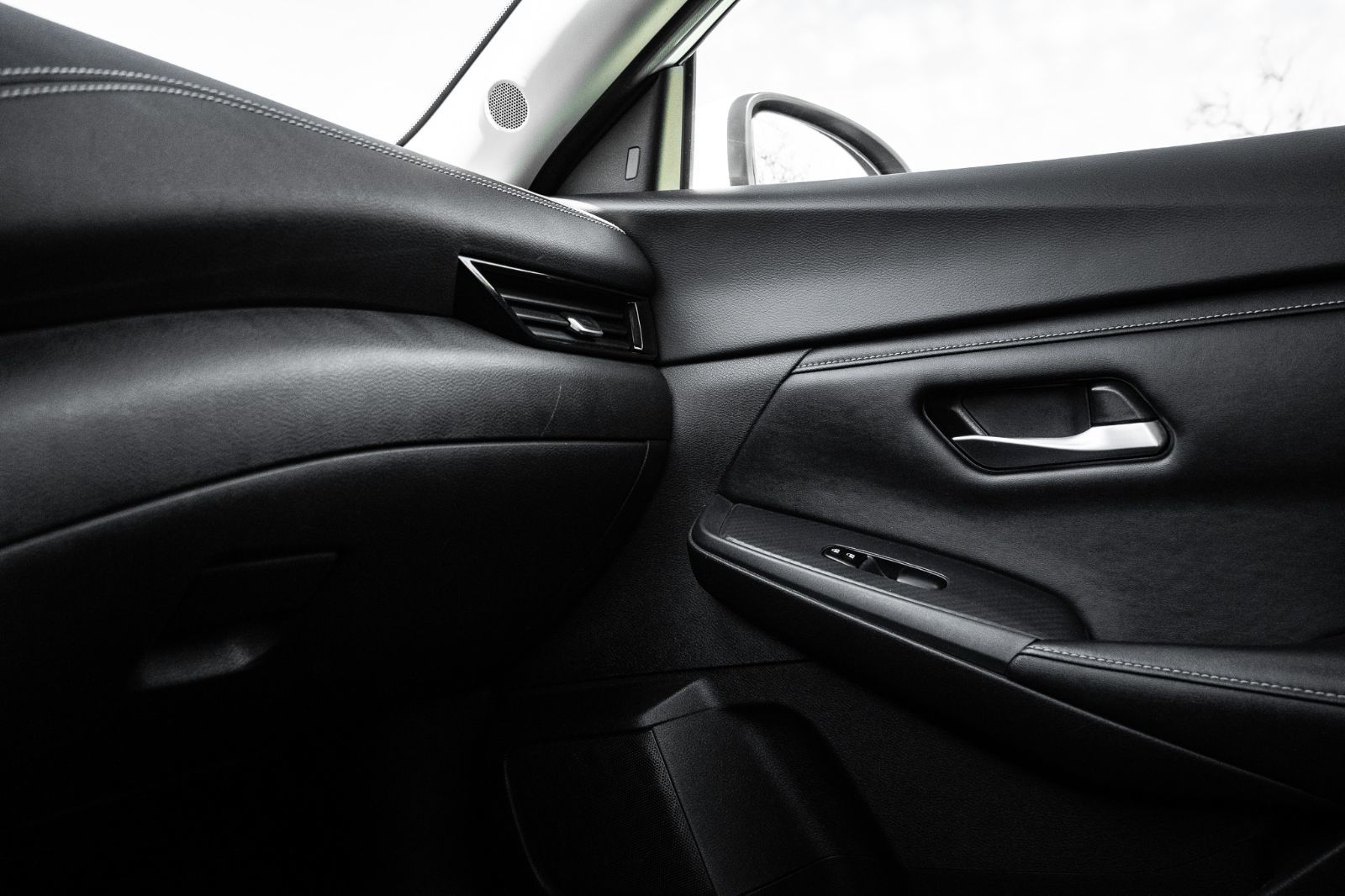 2023 Nissan Sentra SV-18