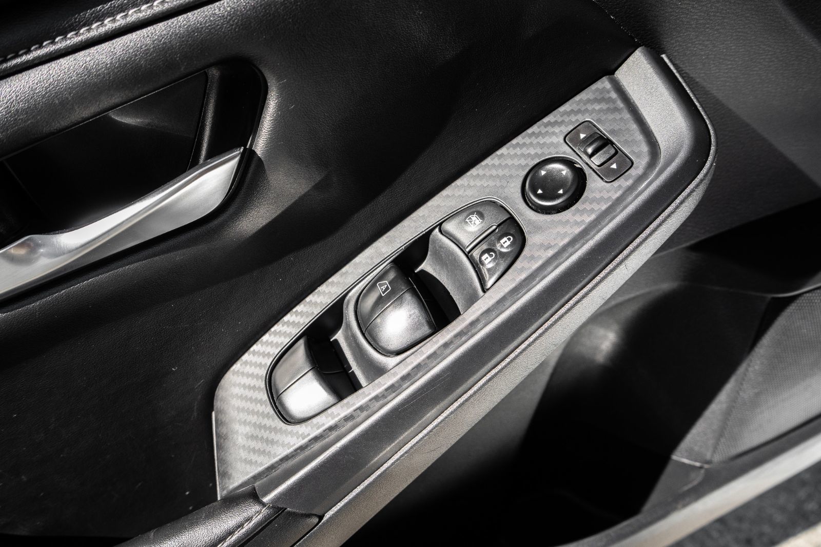 2023 Nissan Sentra SV-22