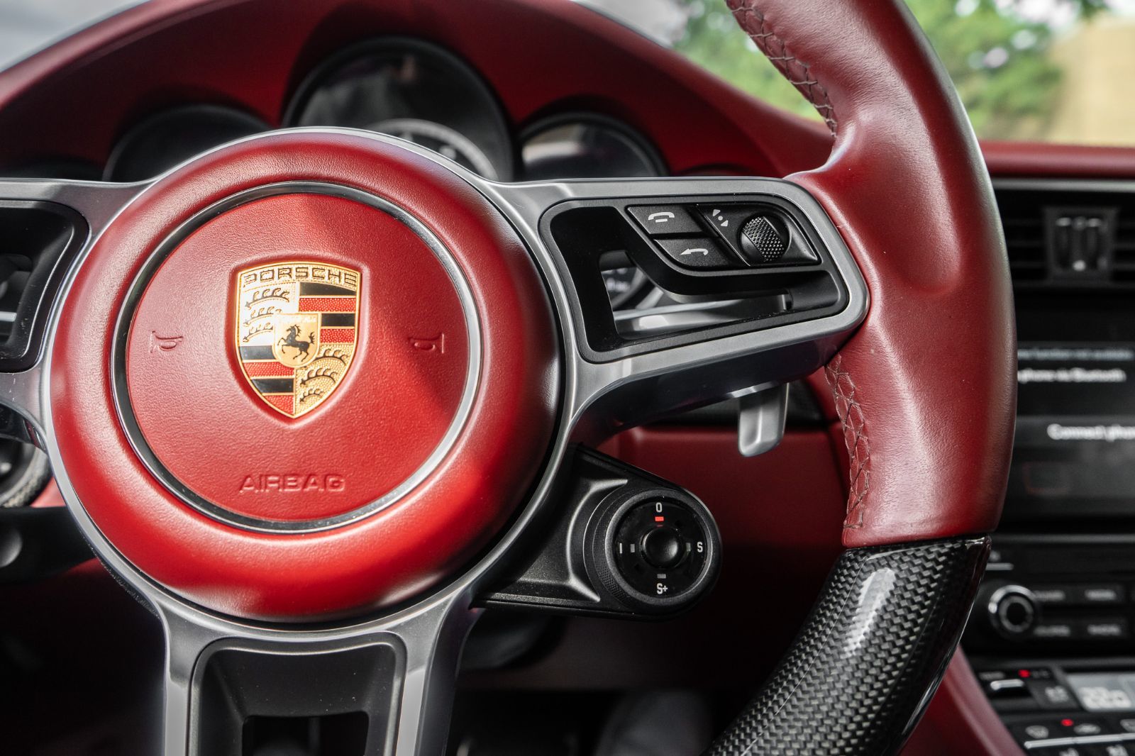 2017 Porsche 911 Turbo S-12