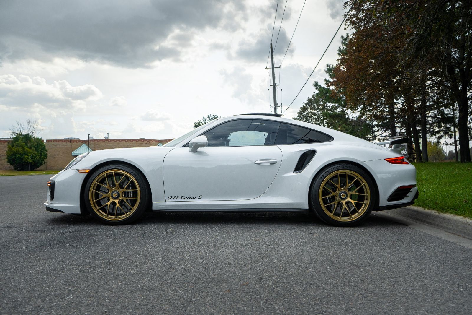 2017 Porsche 911 Turbo S-5