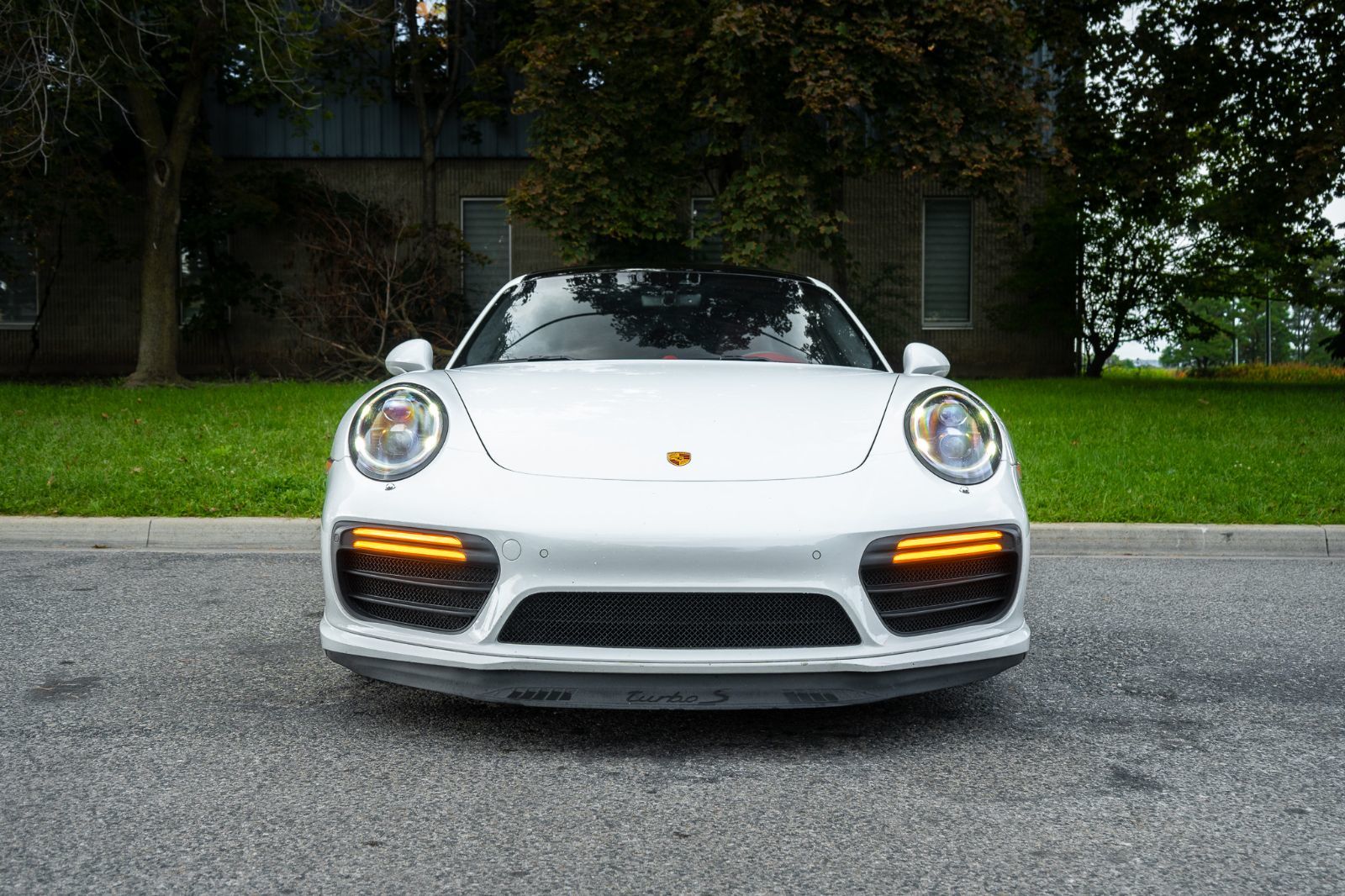 2017 Porsche 911 Turbo S-1