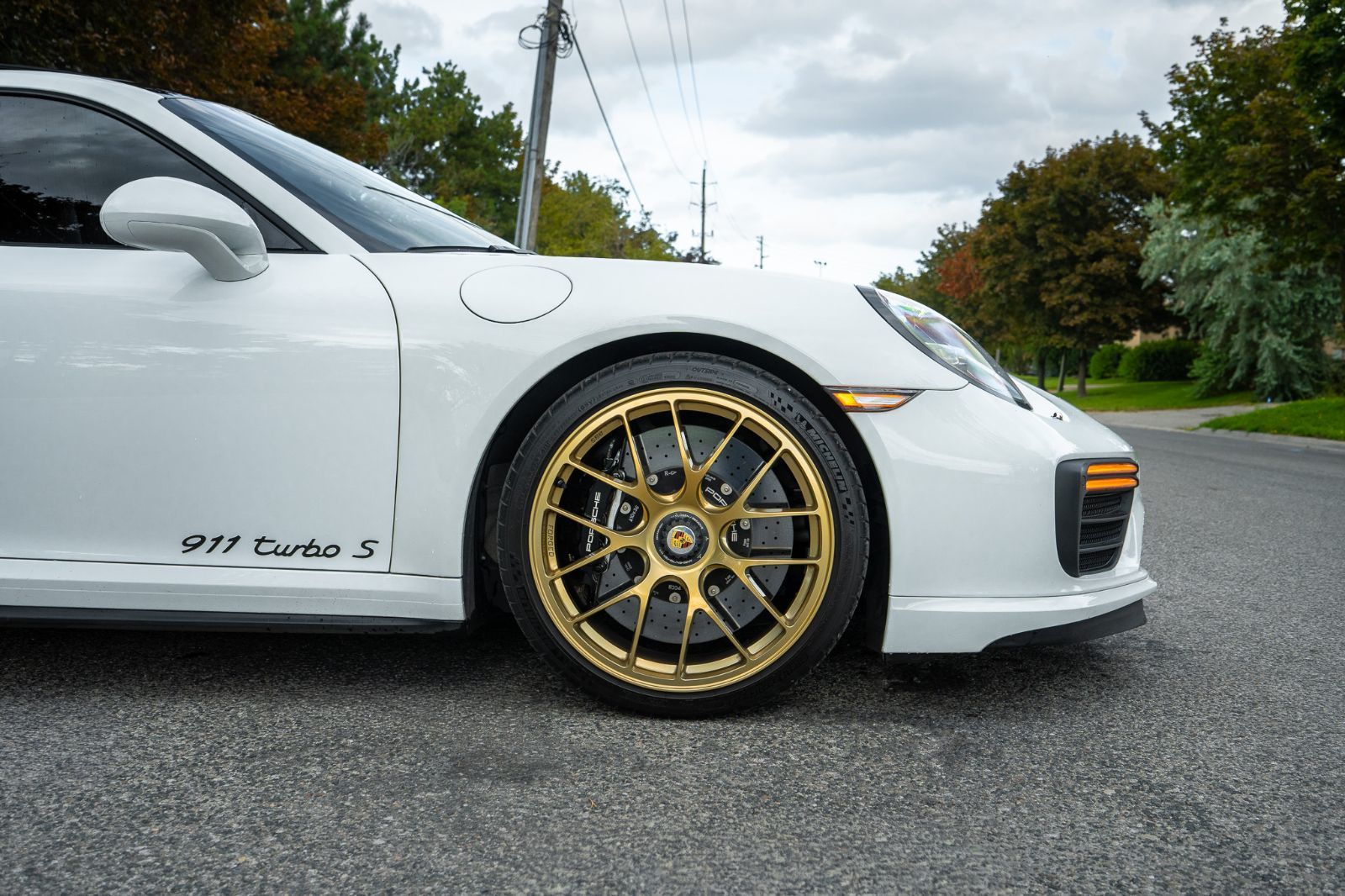 2017 Porsche 911 Turbo S-4