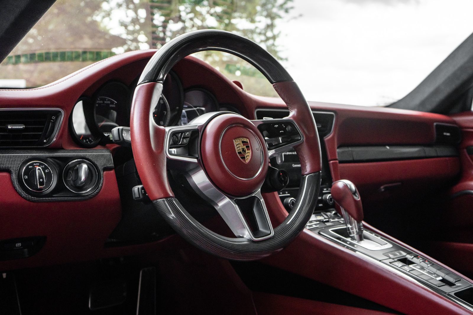 2017 Porsche 911 Turbo S-10