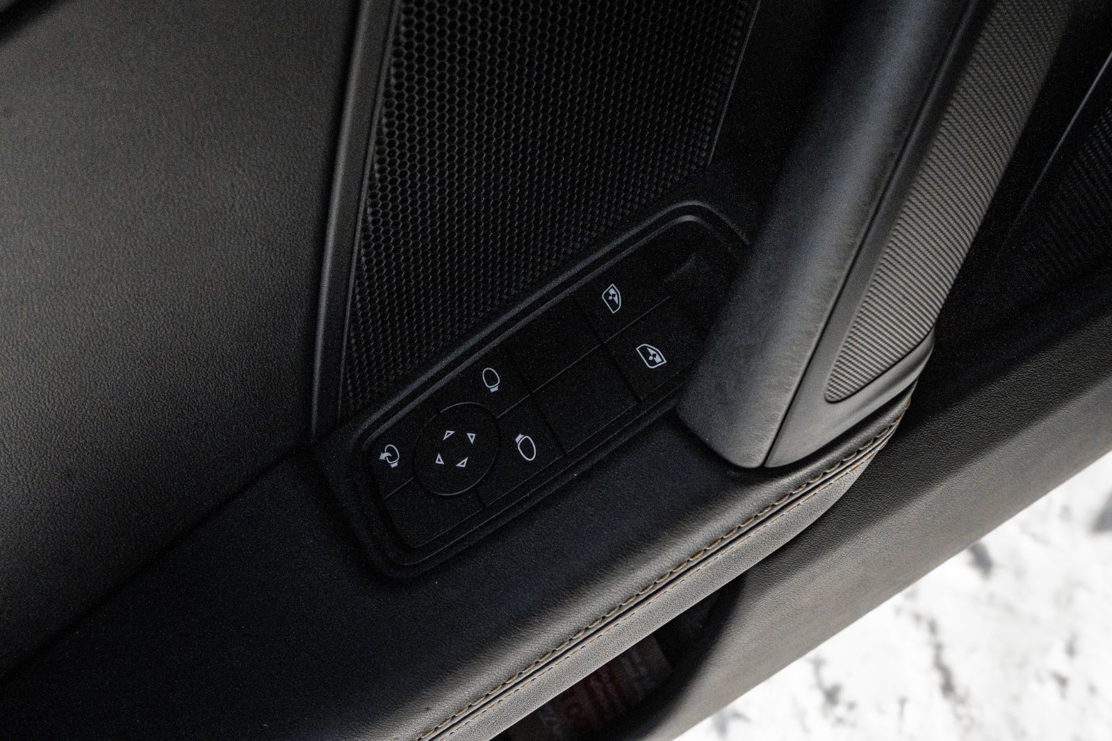 2023 Porsche 911 Turbo S-18