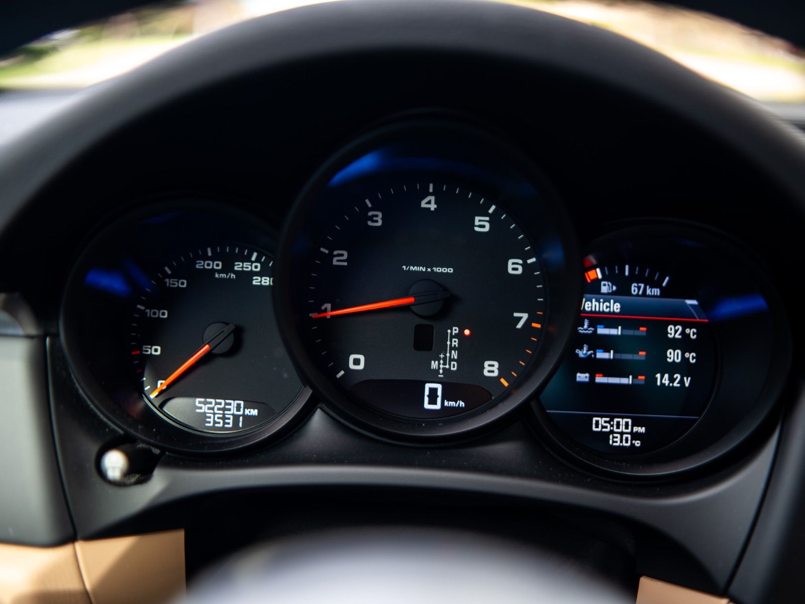 2021 Porsche Macan Base-25