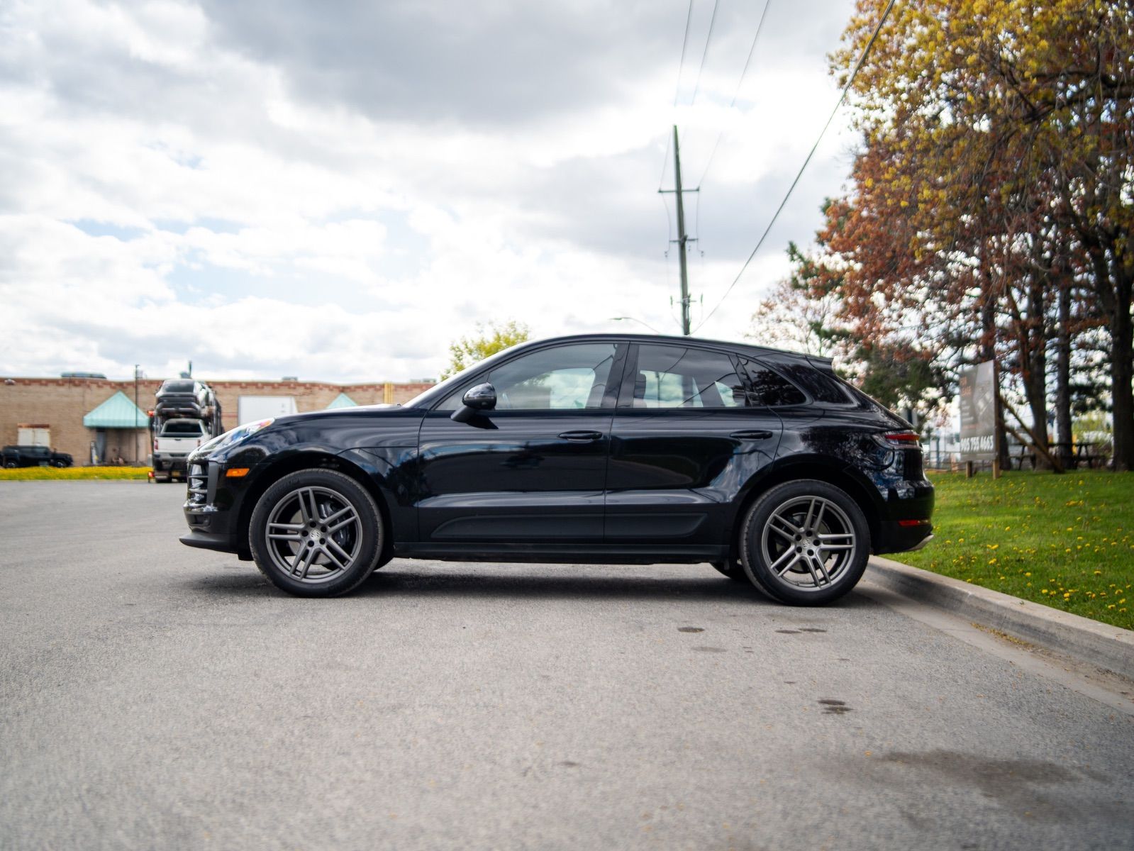 2021 Porsche Macan Base-6
