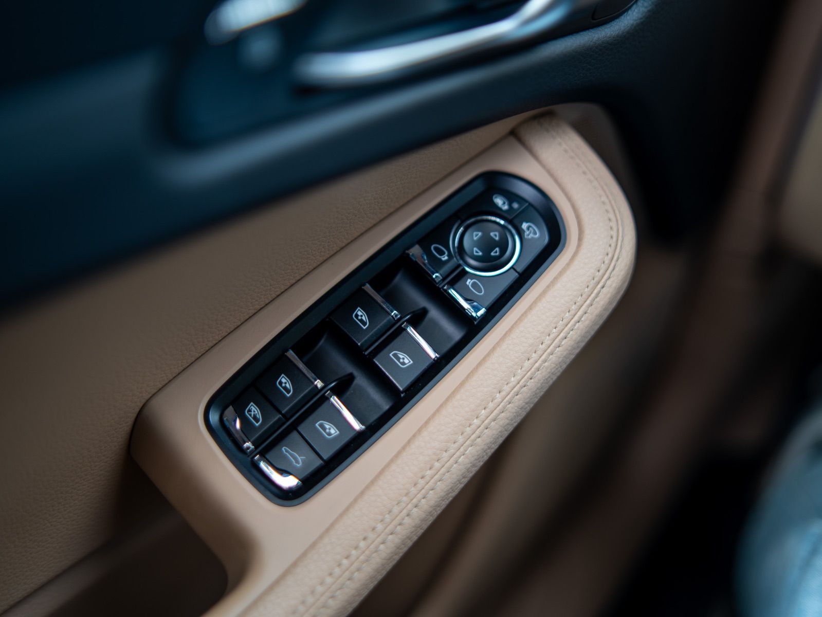 2021 Porsche Macan Base-21