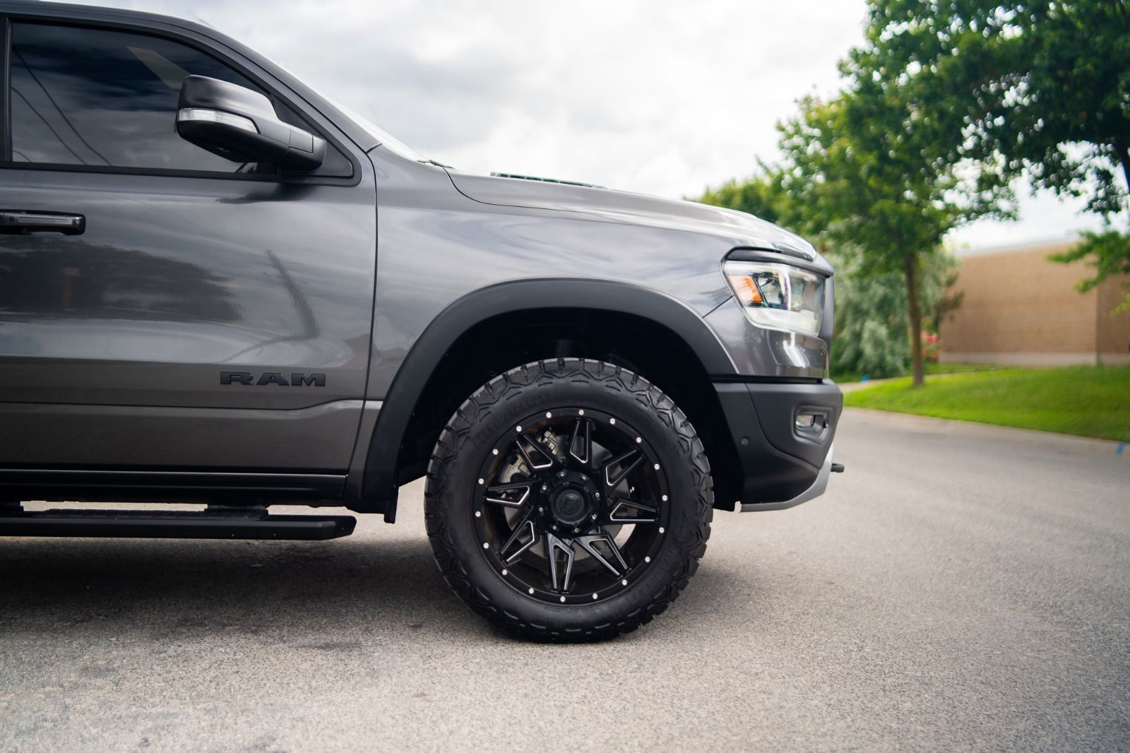 2019 Ram 1500 Rebel-3