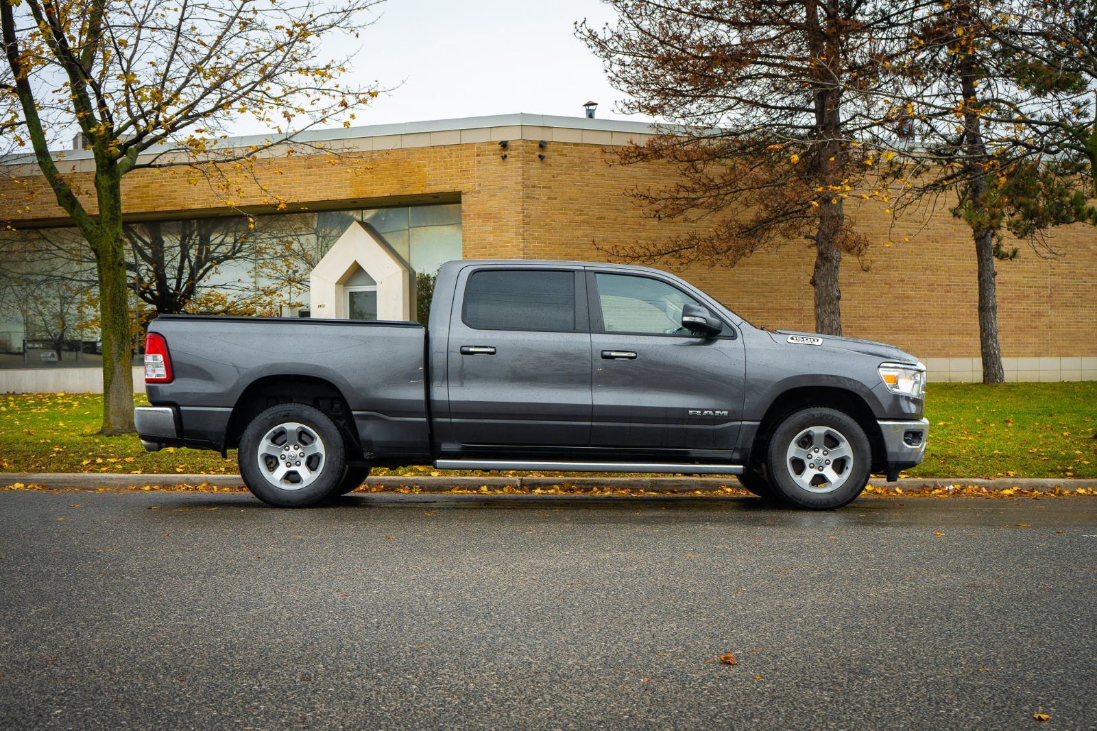 2020 Ram 1500 Big Horn-3