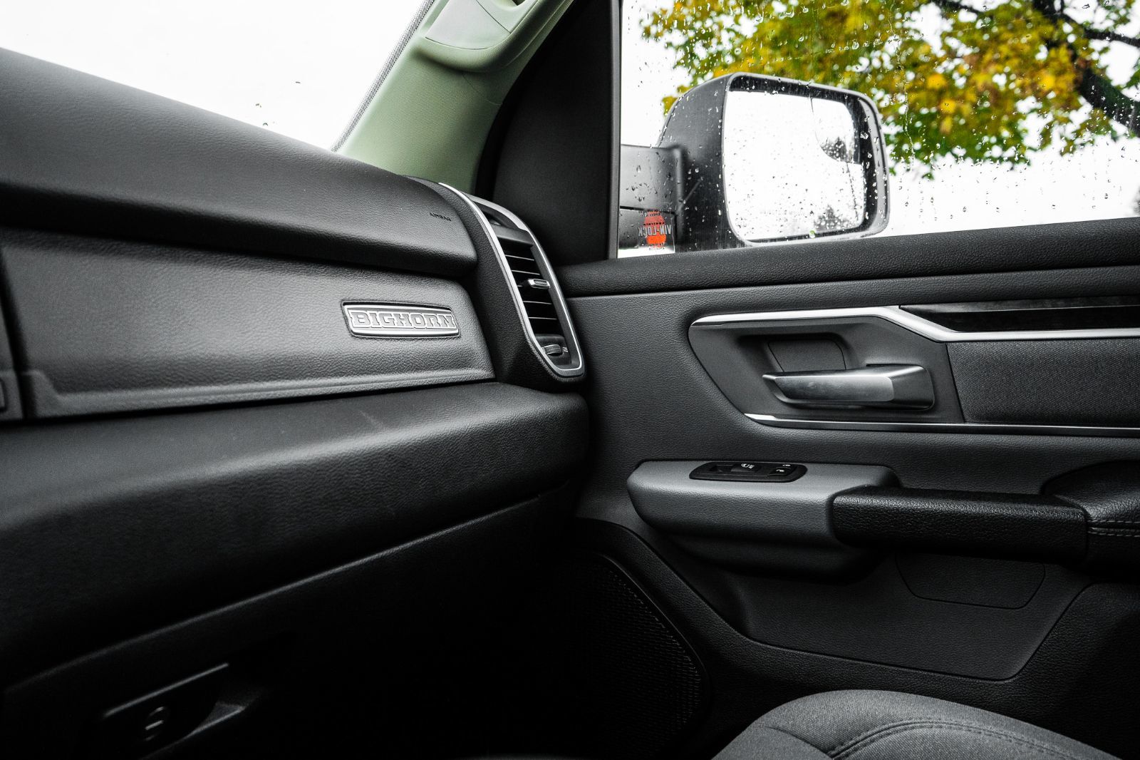 2020 Ram 1500 Big Horn-21