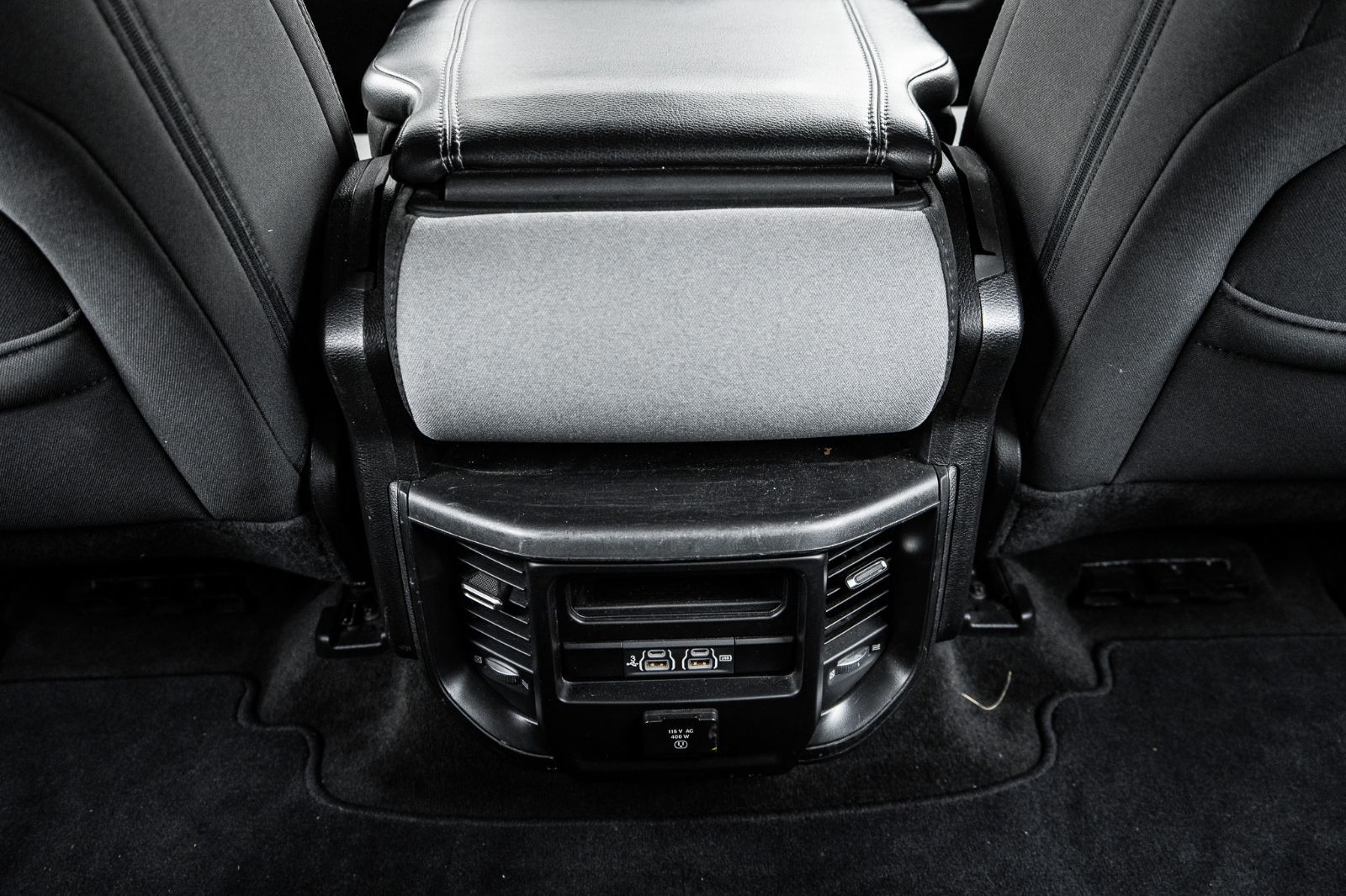 2020 Ram 1500 Big Horn-29