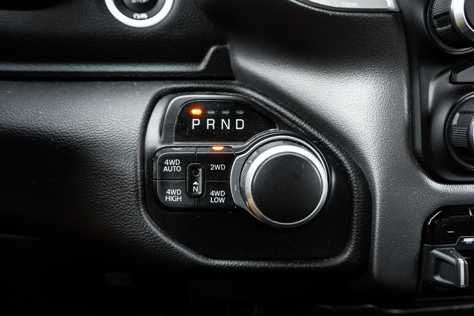 2020 Ram 1500 Big Horn-18