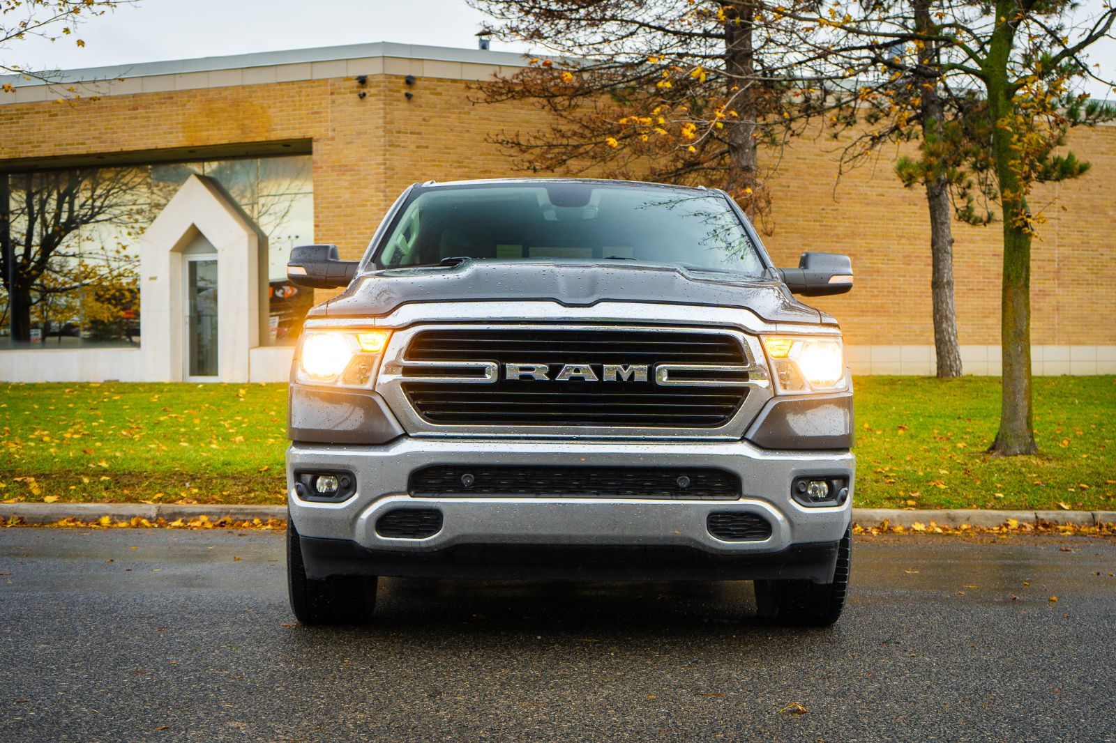 2020 Ram 1500 Big Horn-1