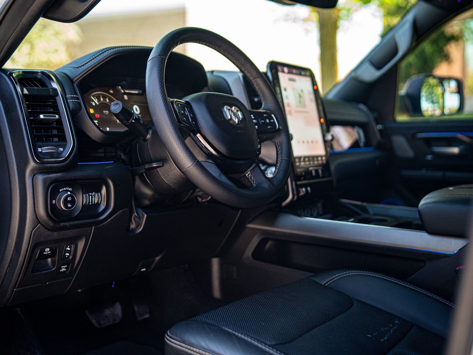 2025 Ram 1500 Sport Crew Cab Short Bed-8