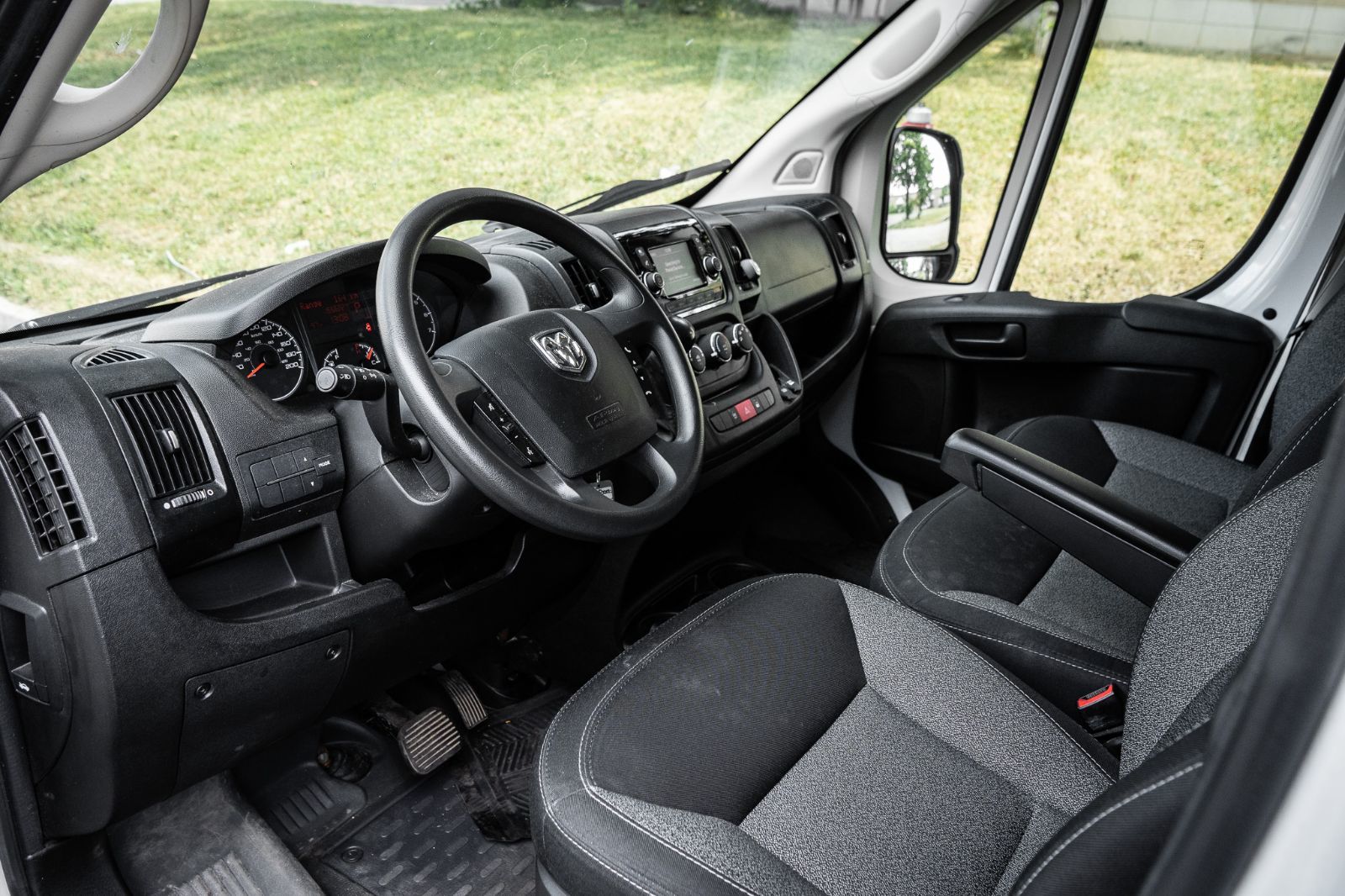 2020 Ram ProMaster Cargo Van-18