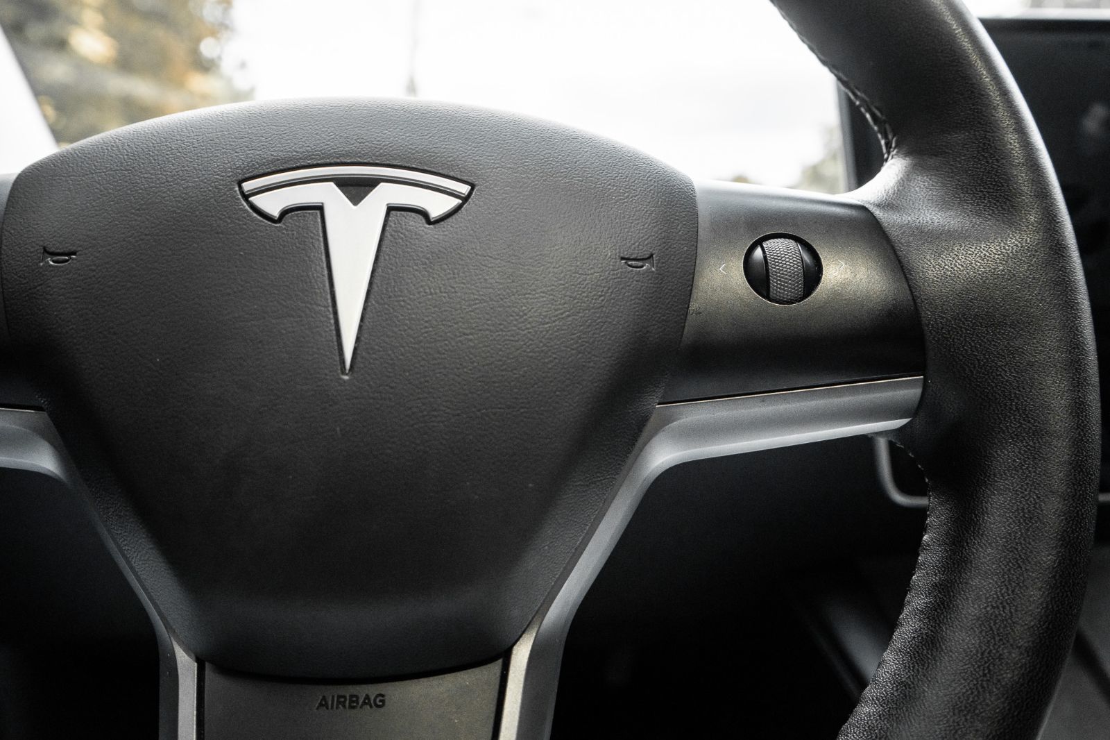 2021 Tesla Model 3 STANDARD RANGE PLUS-12