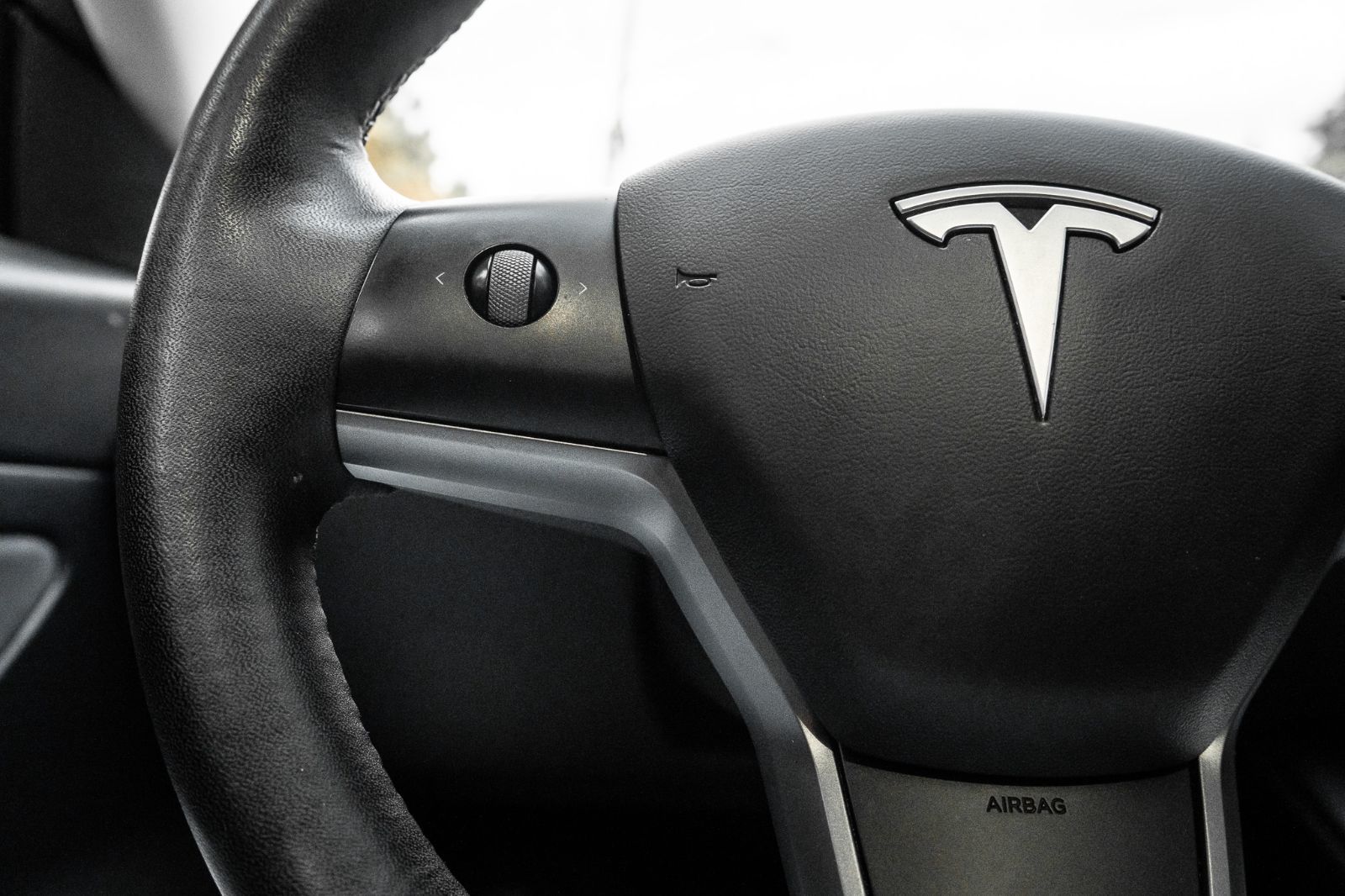 2021 Tesla Model 3 STANDARD RANGE PLUS-11