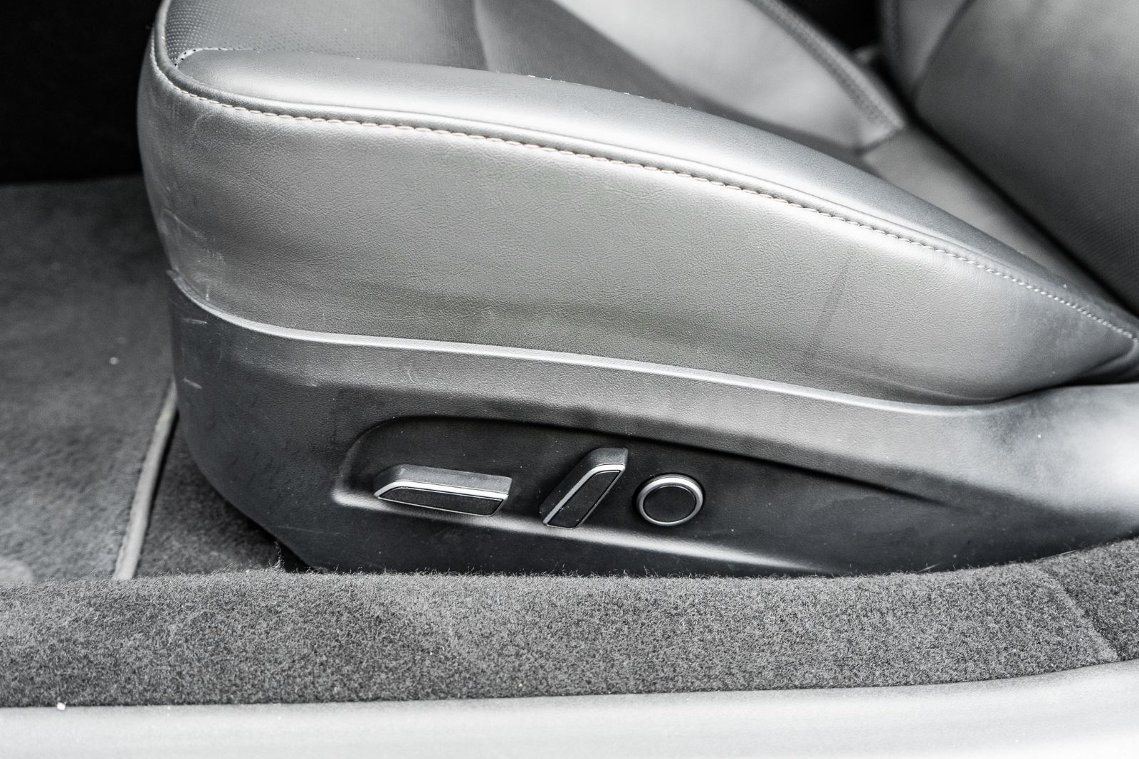 2024 Tesla Model 3 Standard Range Plus-21
