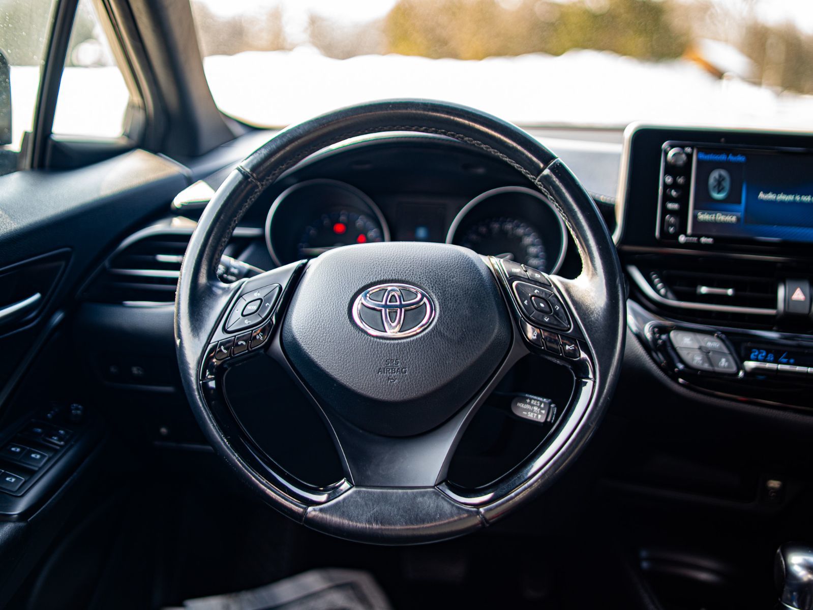 2018 Toyota C-HR XLE-10