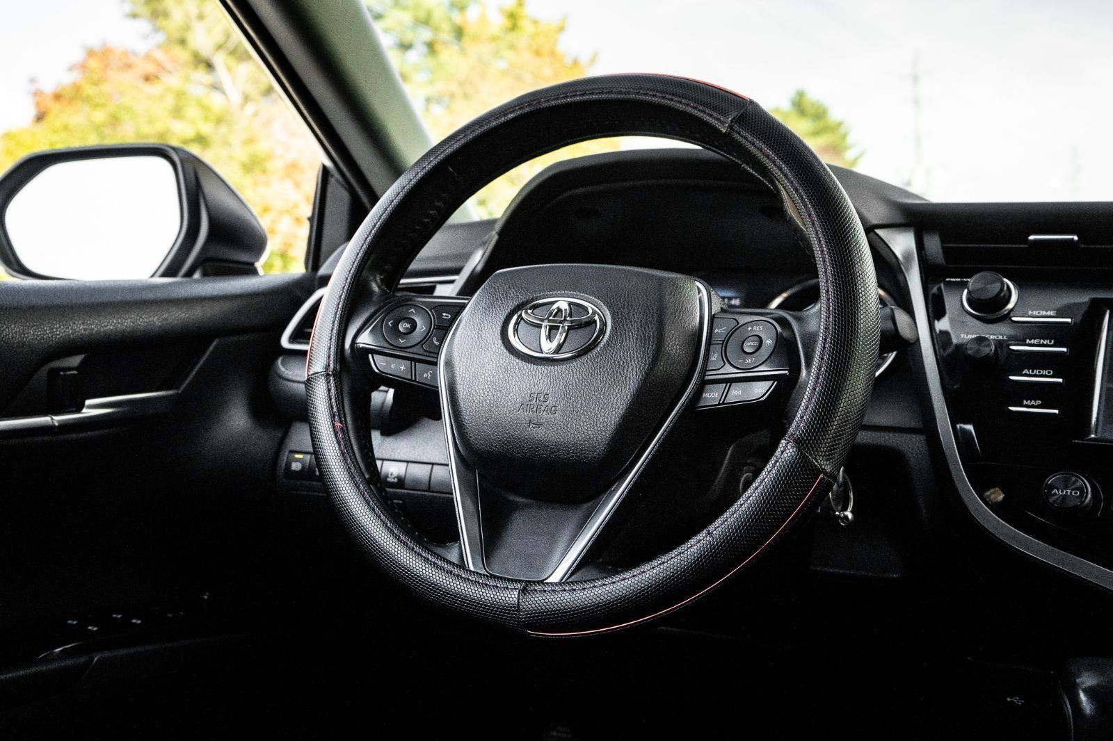 2020 Toyota Camry SE-10