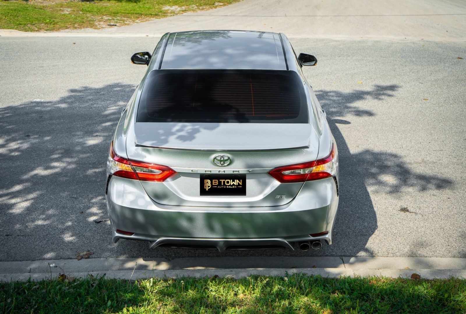 2020 Toyota Camry SE-6