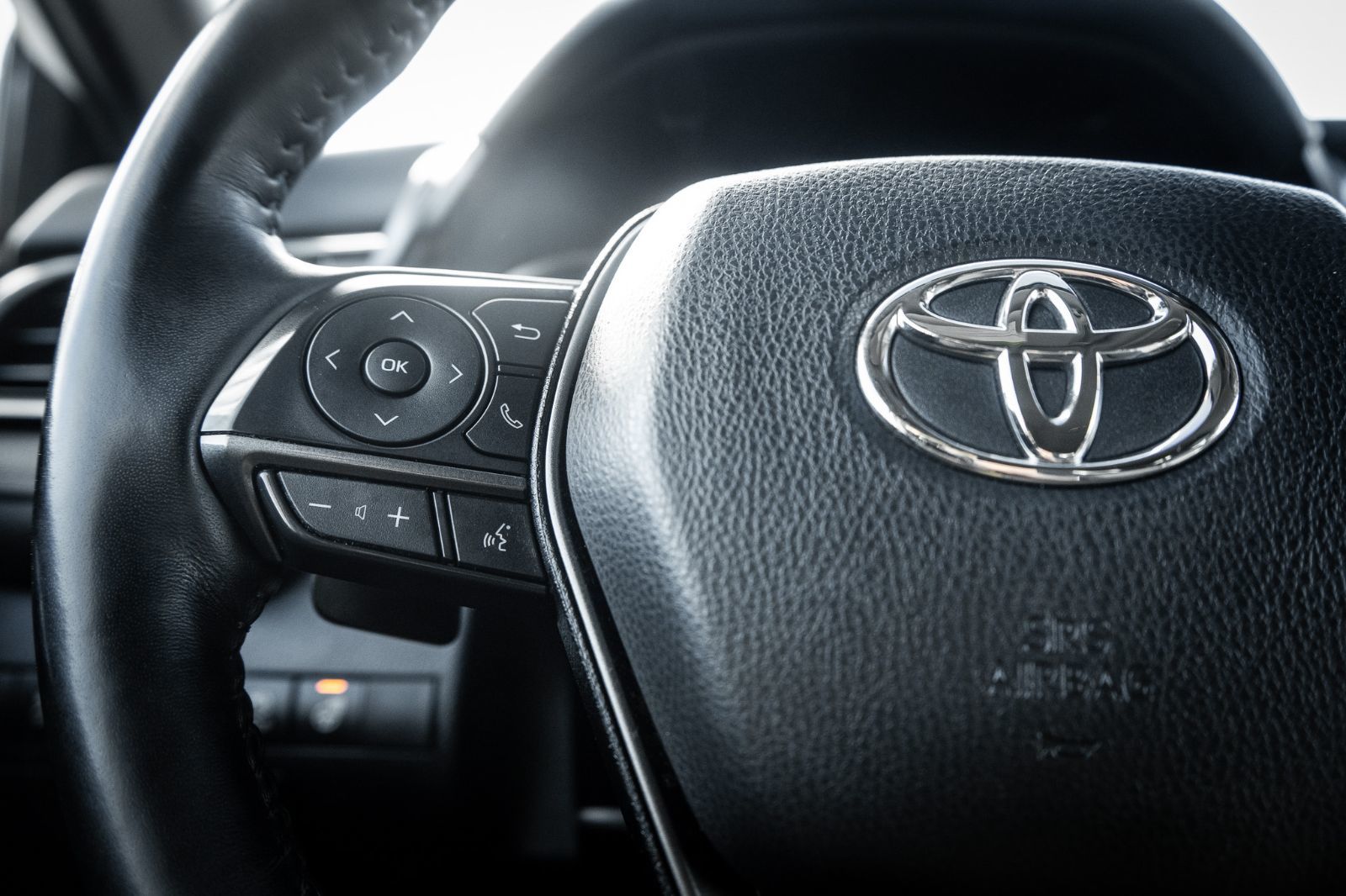 2022 Toyota Camry SE-9