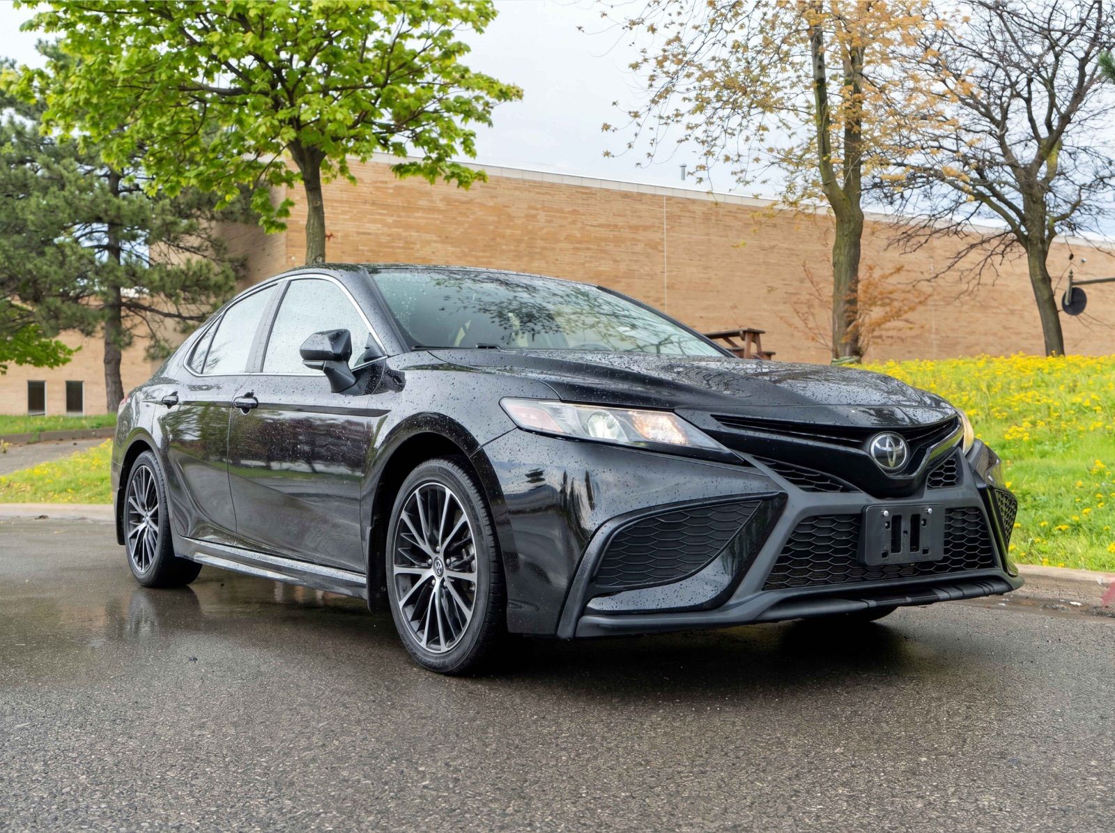 2023 Toyota Camry SE-2