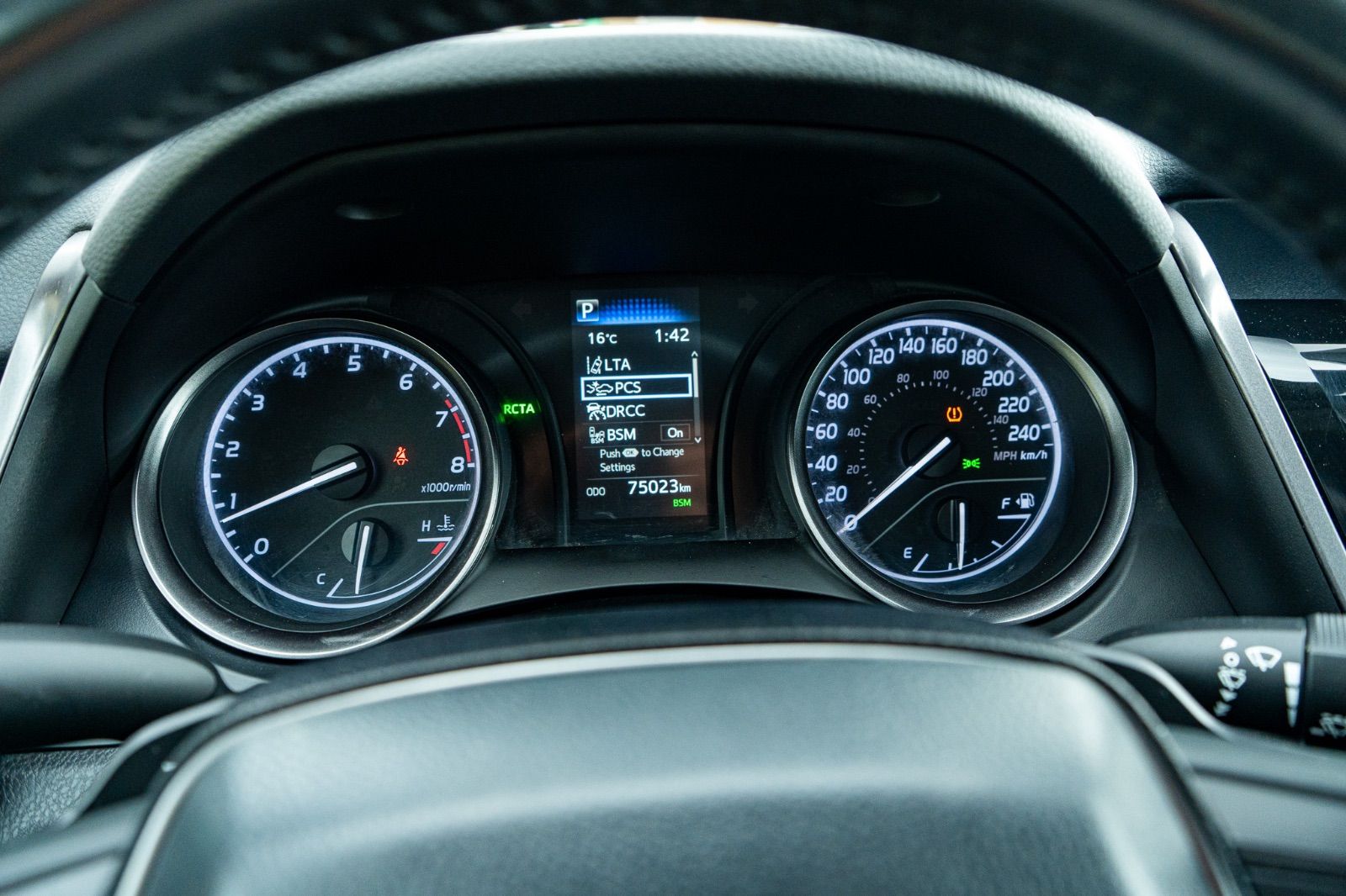 2023 Toyota Camry SE-9