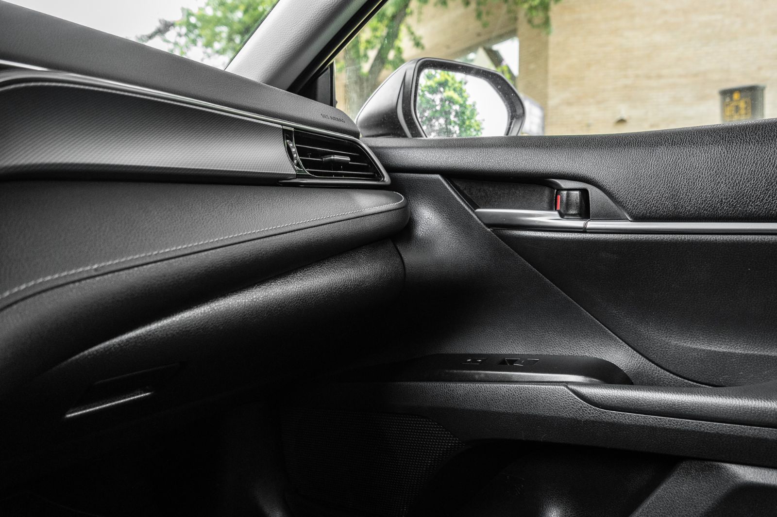 2024 Toyota Camry SE UPGRADE-18