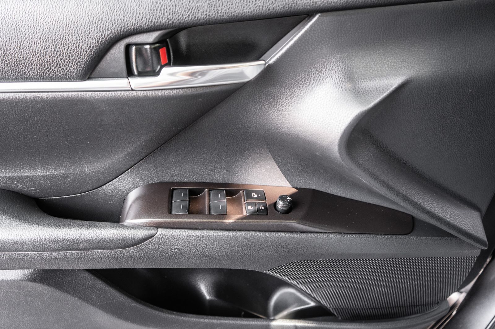 2024 Toyota Camry SE UPGRADE-19