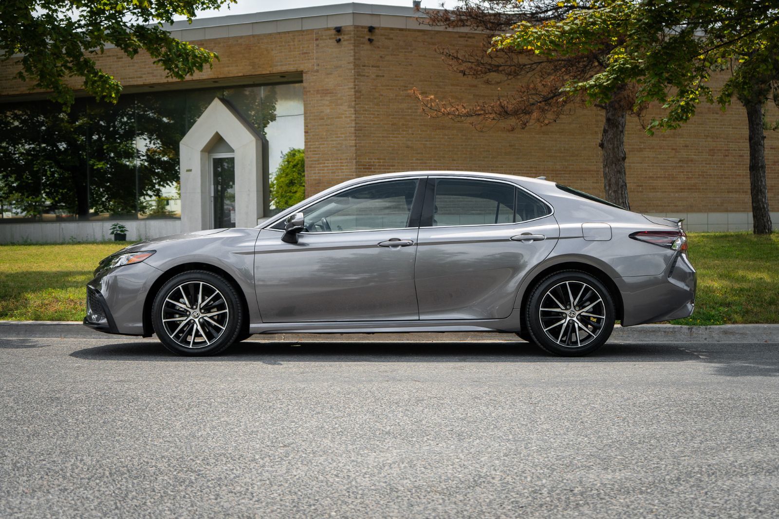 2024 Toyota Camry SE UPGRADE-4