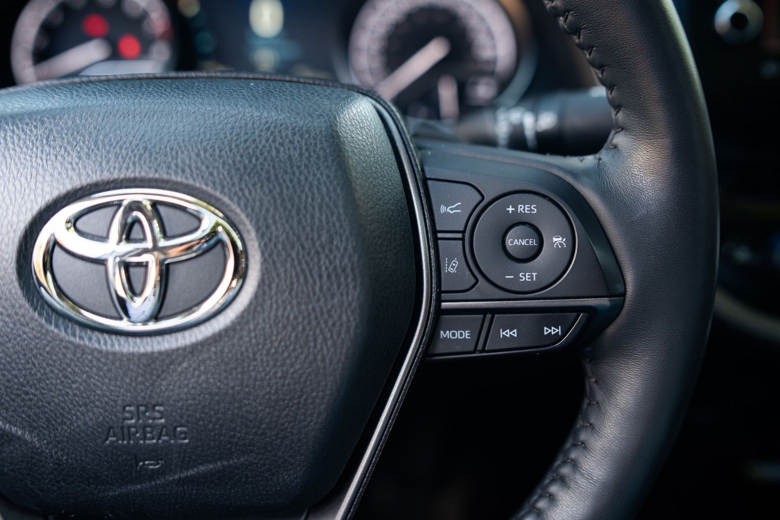 2024 Toyota Camry SE UPGRADE AWD-11