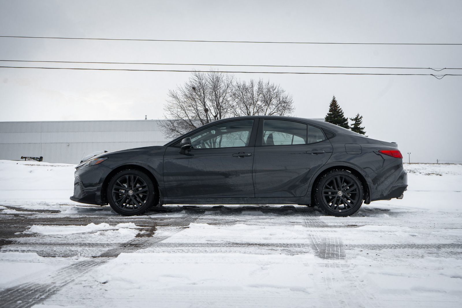 2025 Toyota Camry SE UPGRADE-4