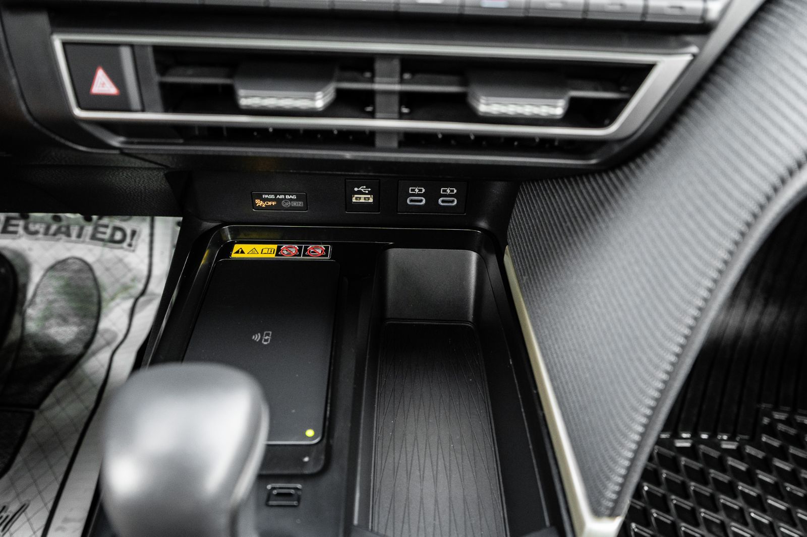 2025 Toyota Camry SE UPGRADE-15