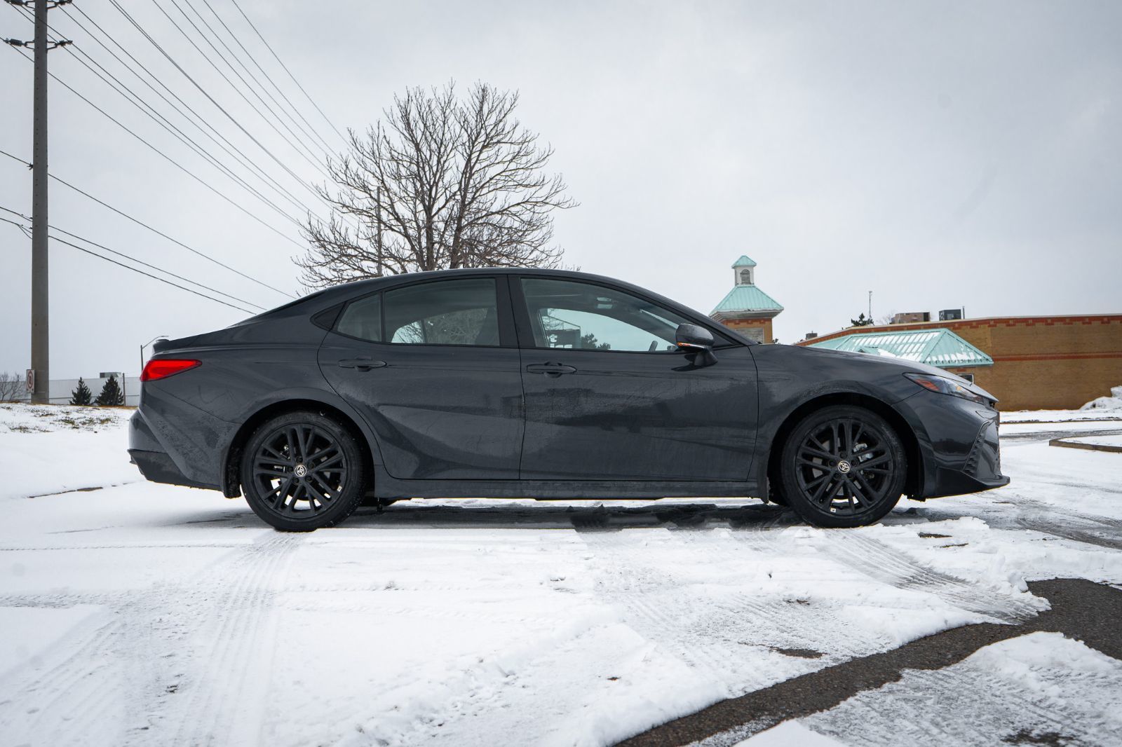 2025 Toyota Camry SE UPGRADE-3