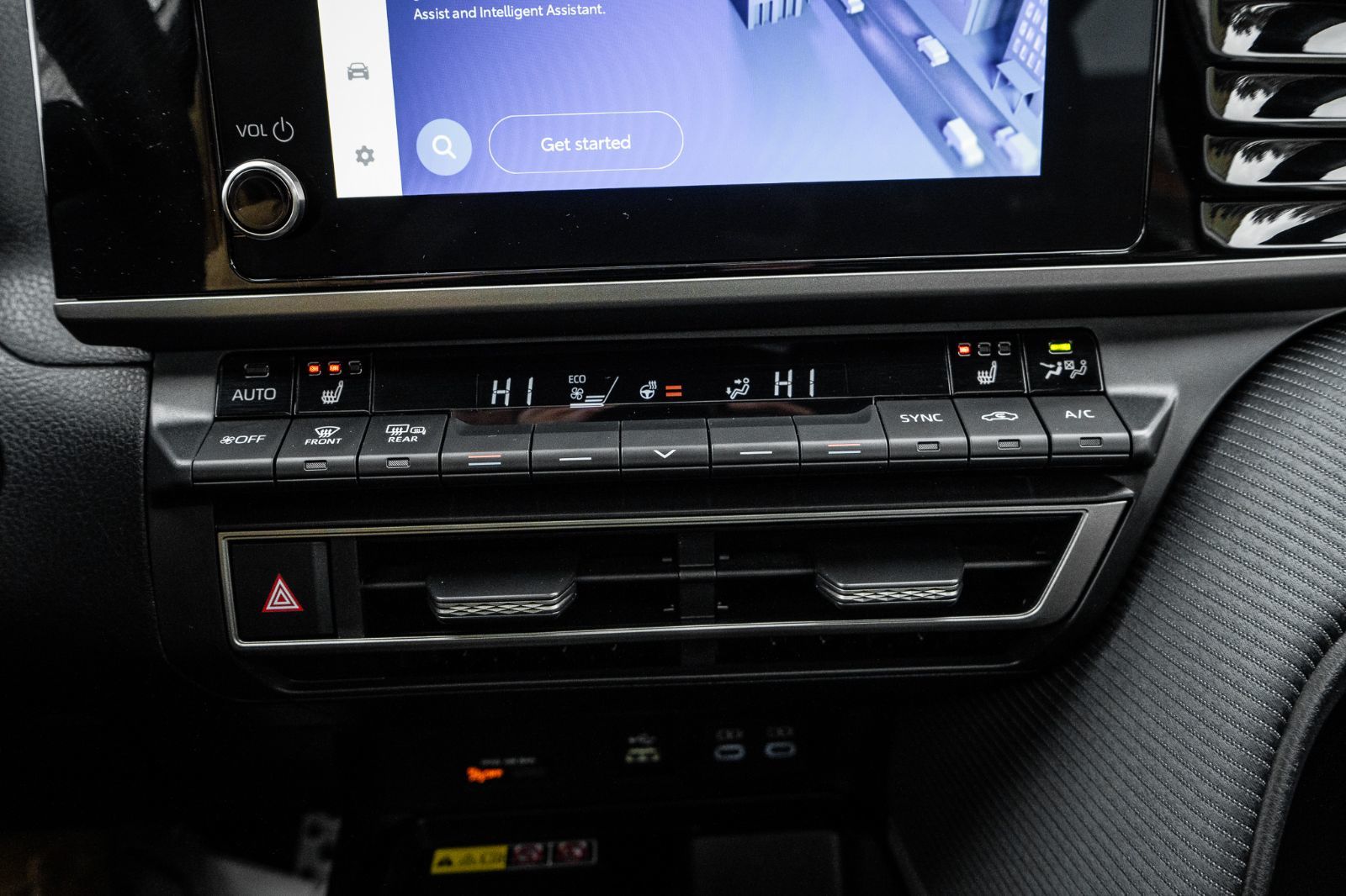 2025 Toyota Camry SE UPGRADE HYBRID-16