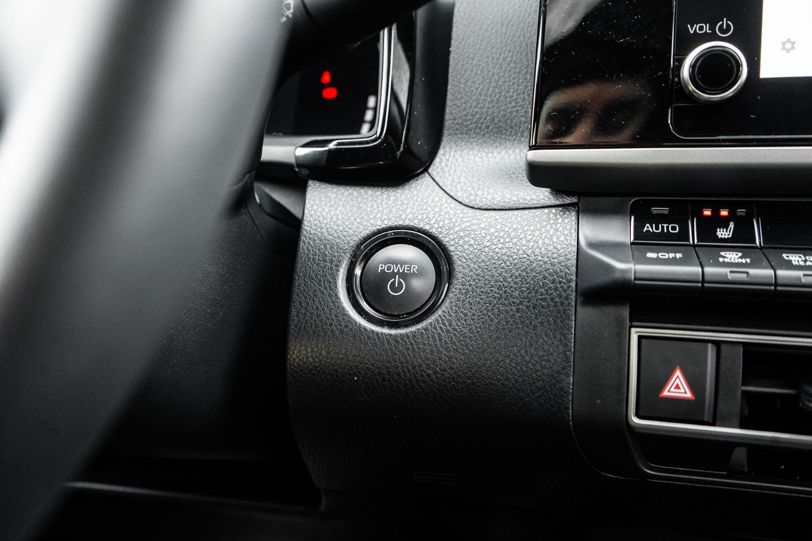 2025 Toyota Camry SE UPGRADE HYBRID-15