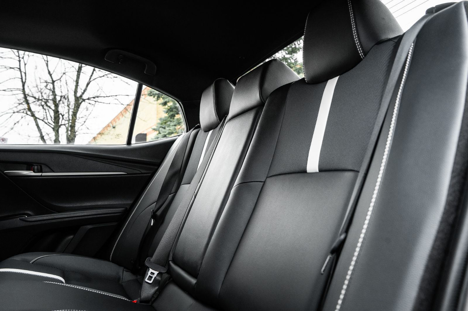 2025 Toyota Camry SE UPGRADE HYBRID-30